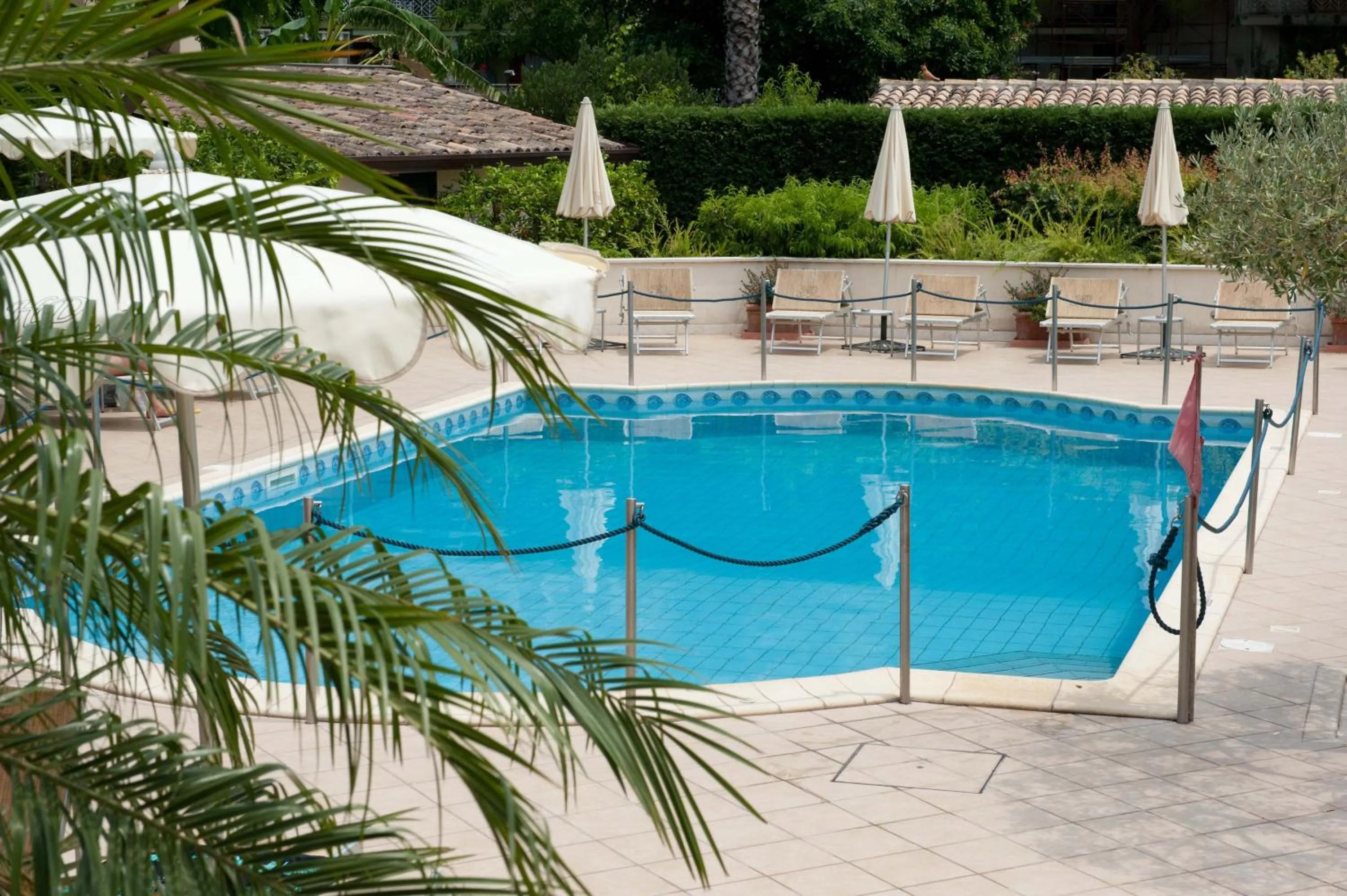 Swimming pool in Villa Daphne