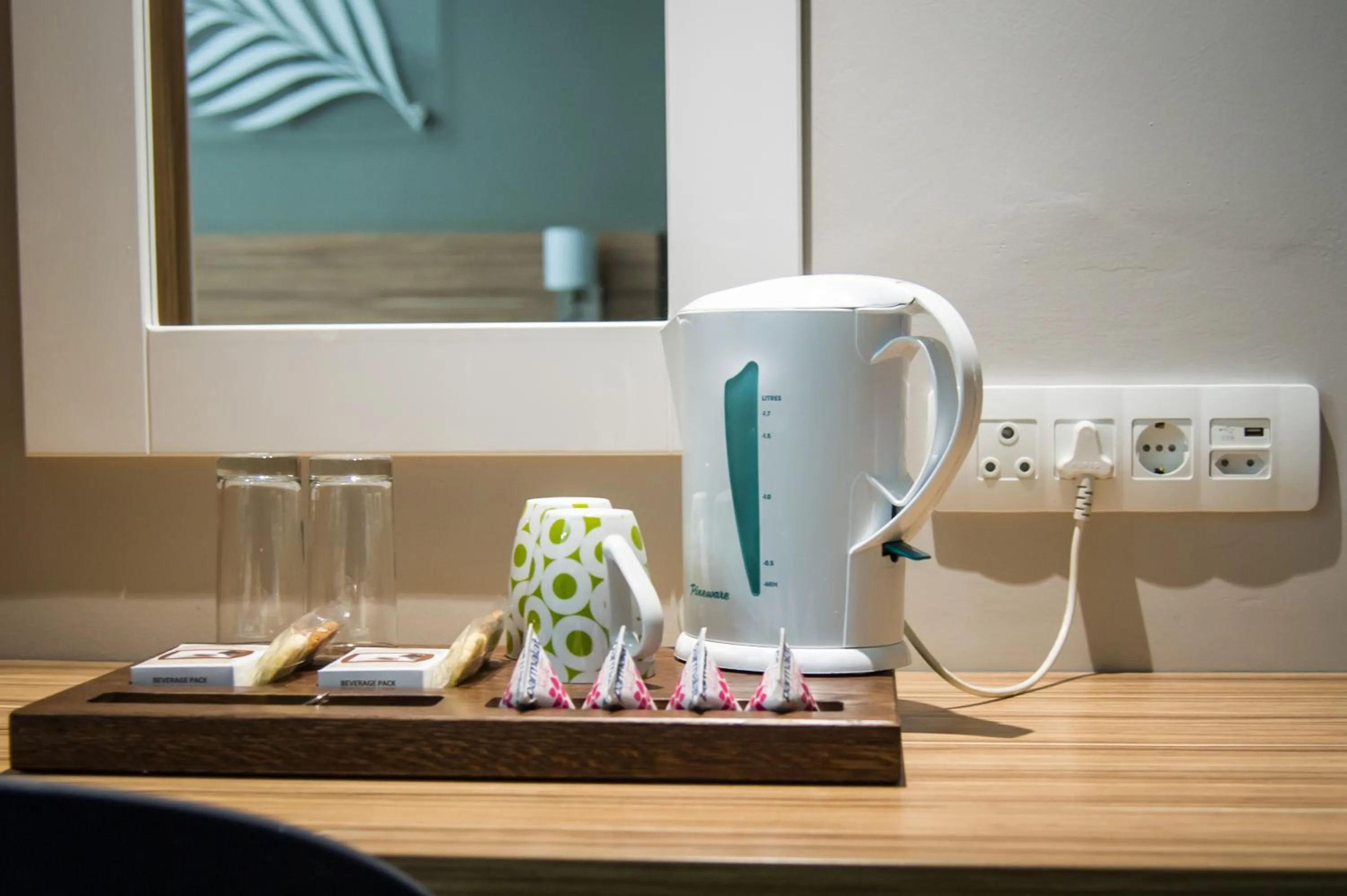 Coffee/tea facilities in Palm Lodge Guest House