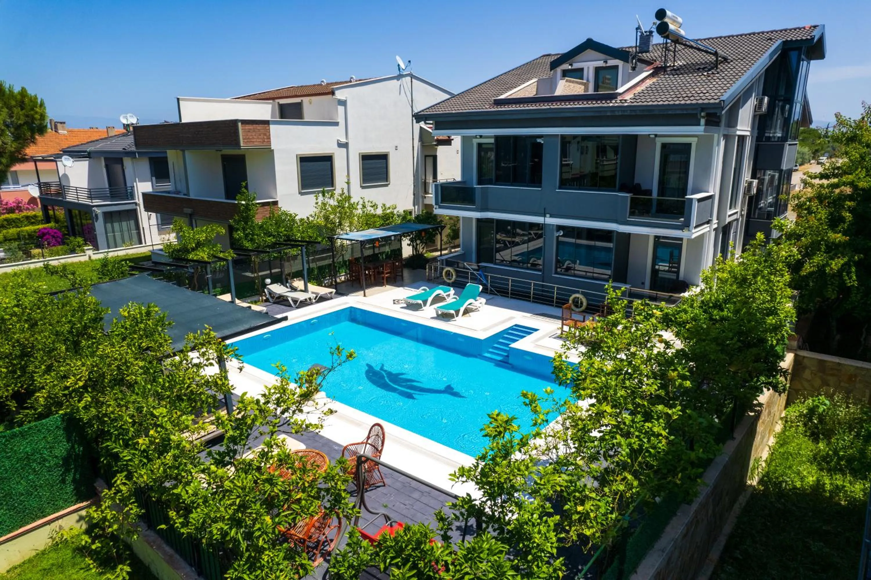 Property building in Asil Apart Hotel