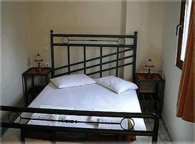 Budget Studio in Constantinos Studios