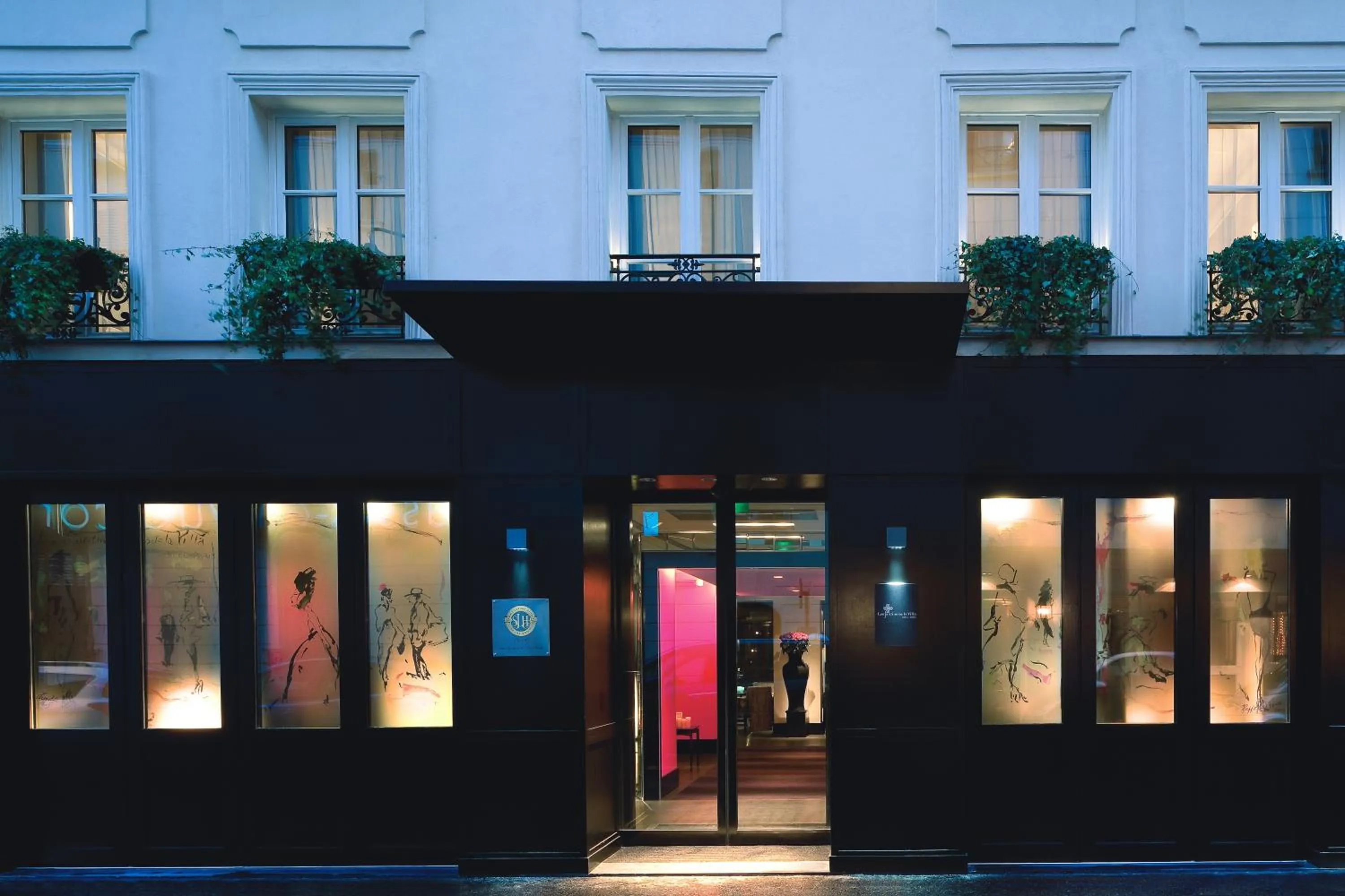 Facade/entrance in Les Jardins De La Villa