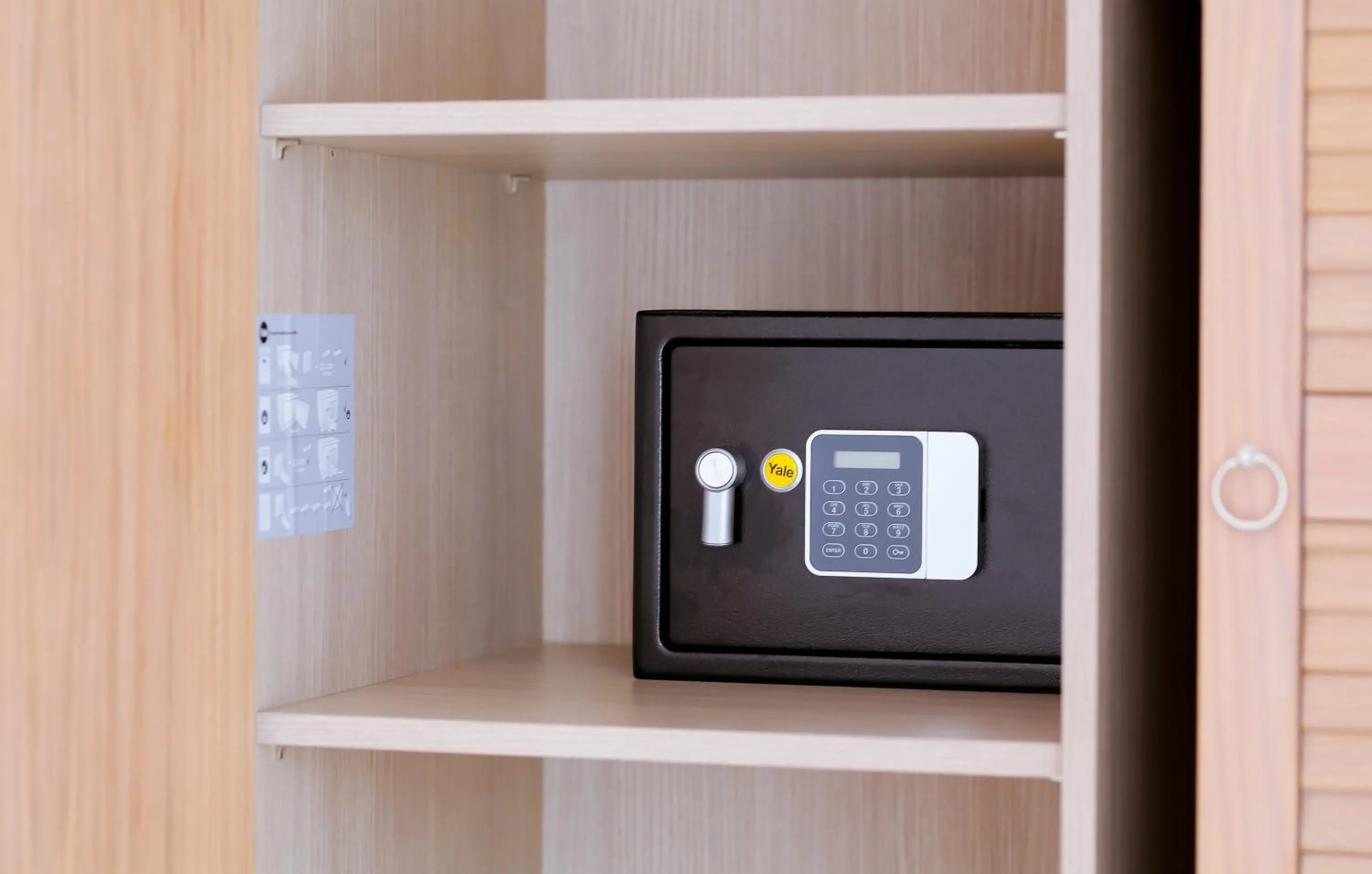 Area and facilities in Dias Hotel