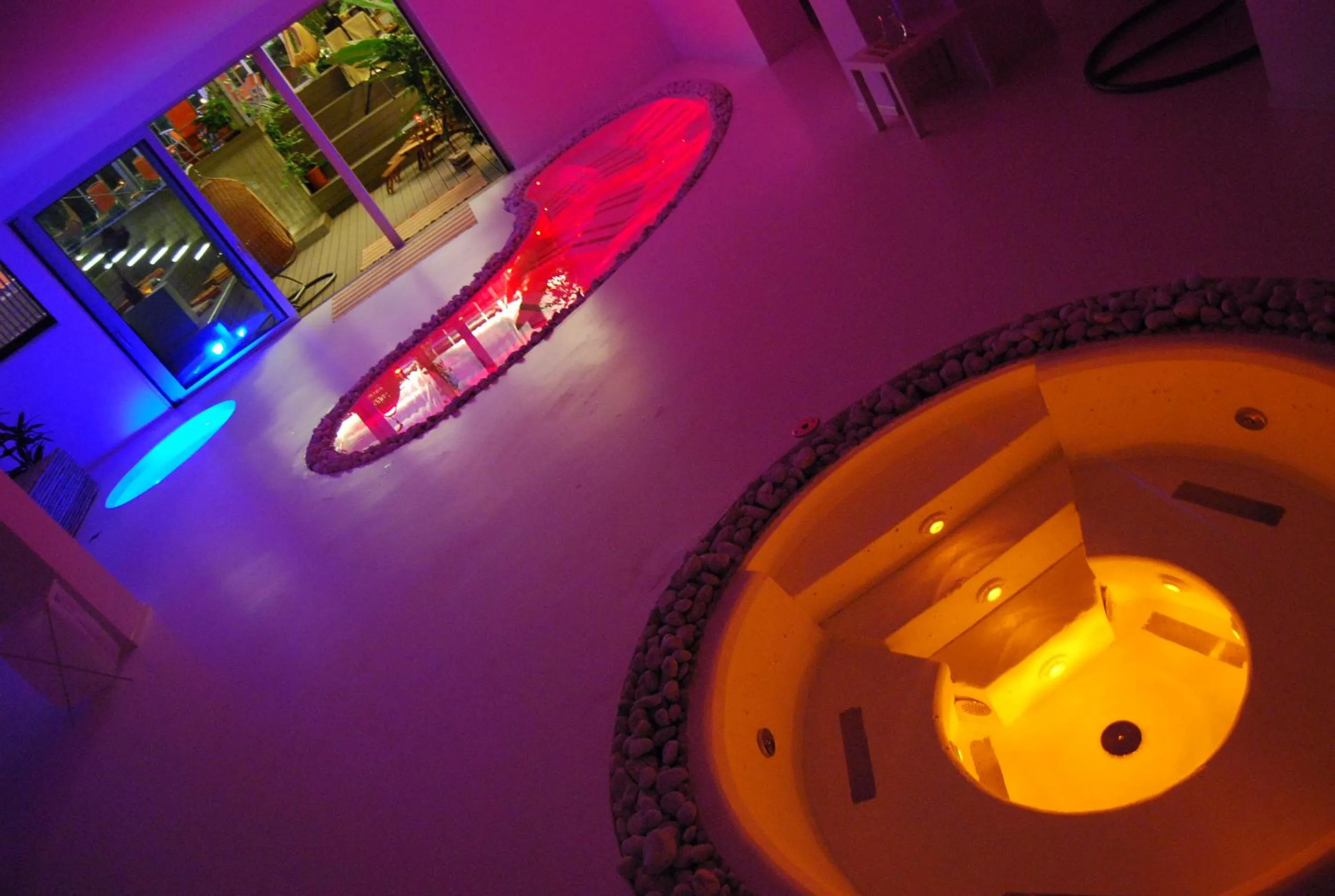 Swimming pool in Hotel Bamboo