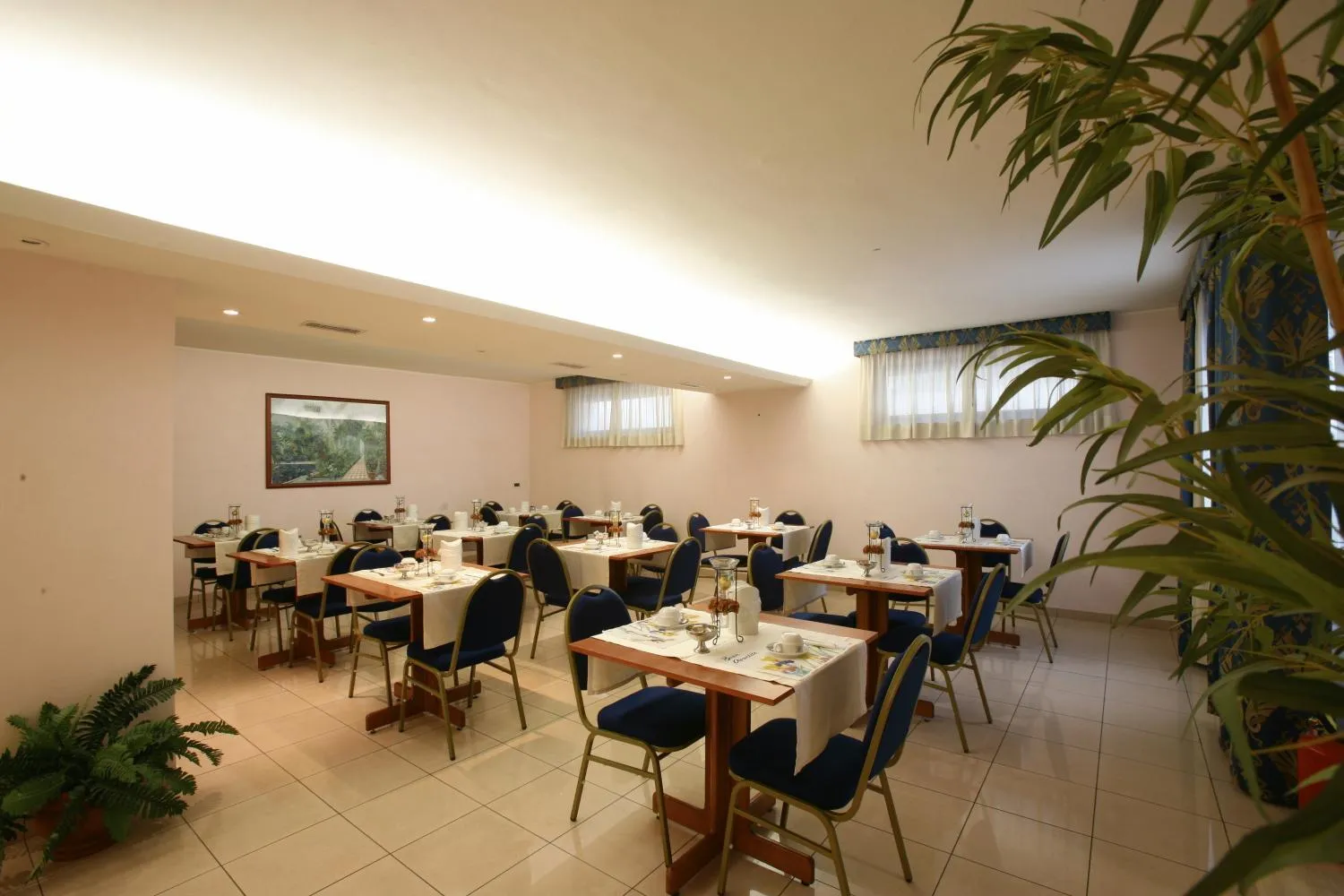 Restaurant/places to eat in Hotel Levante