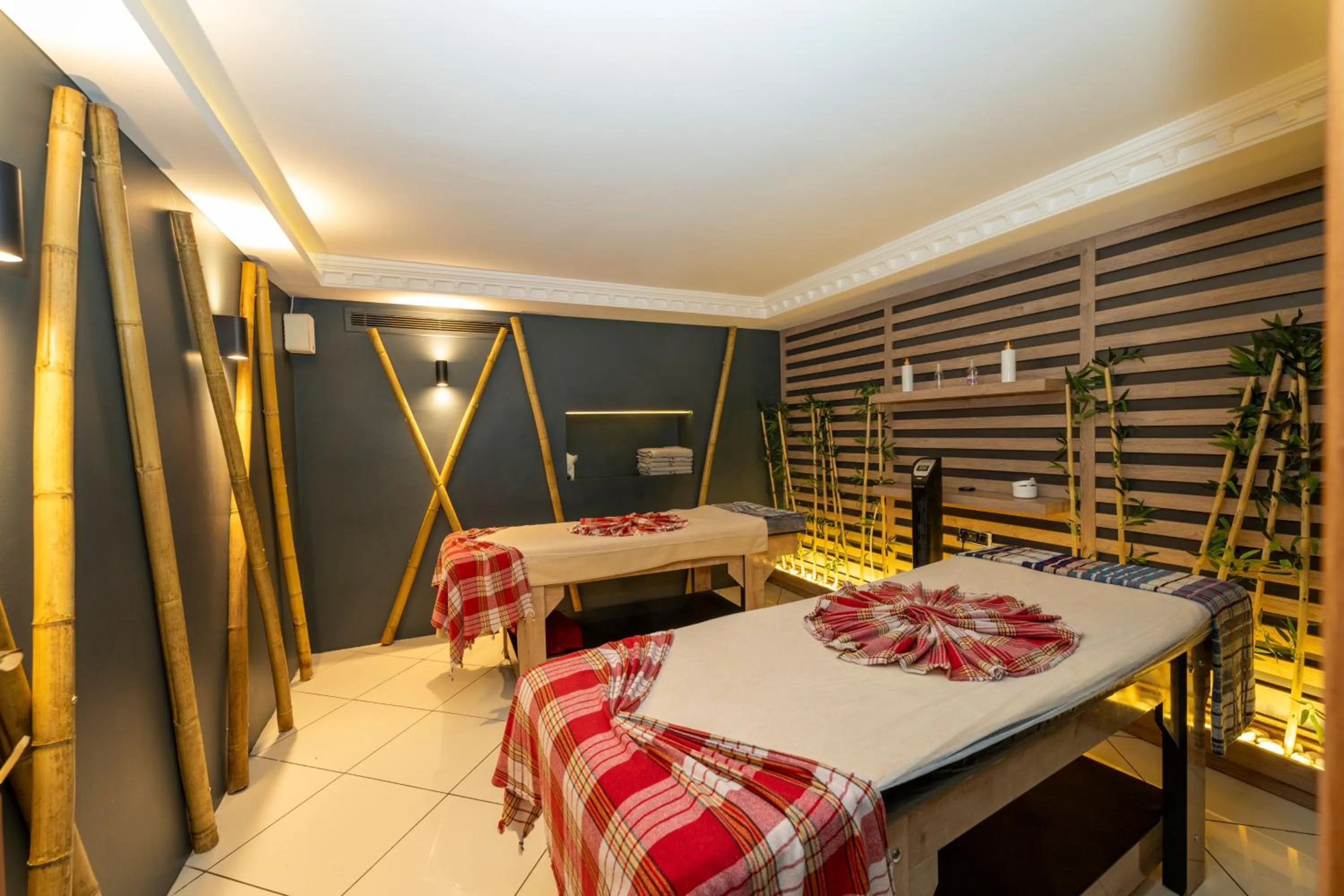 Spa and wellness centre/facilities, Bed in The Byzantium Suites Hotel & Spa