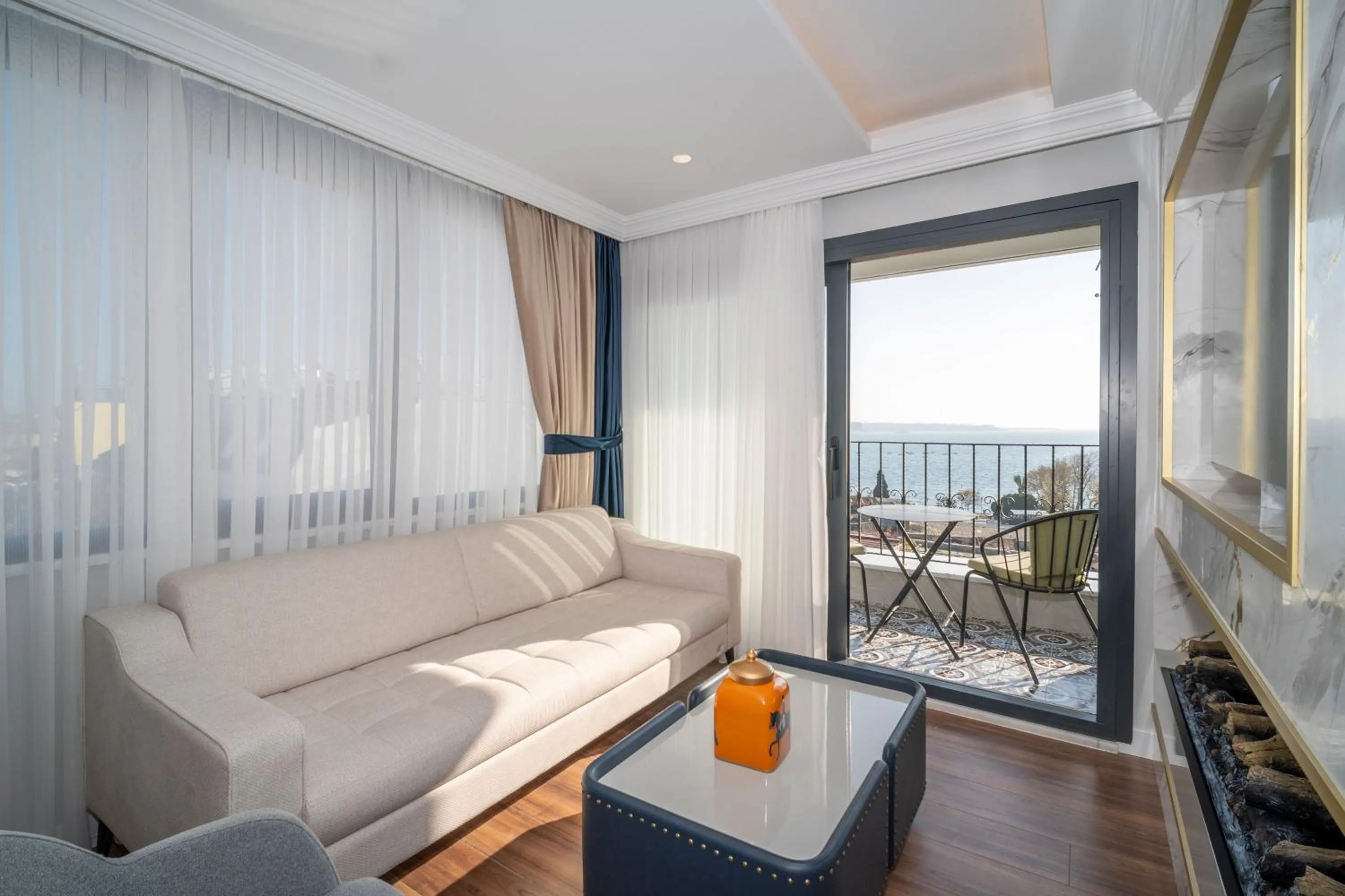 Balcony/Terrace in The Byzantium Suites Hotel & Spa