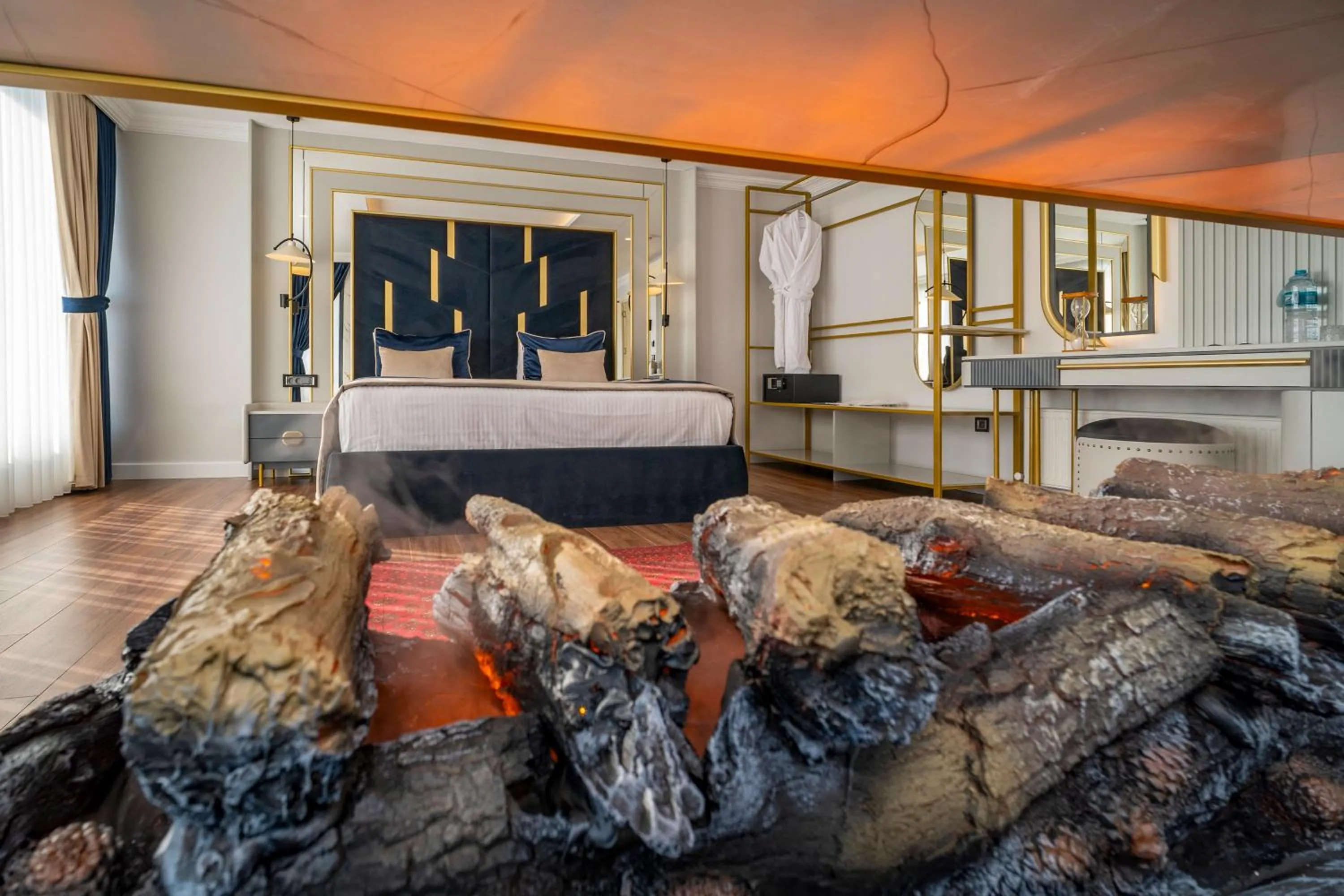 Living room, Bed in The Byzantium Suites Hotel & Spa