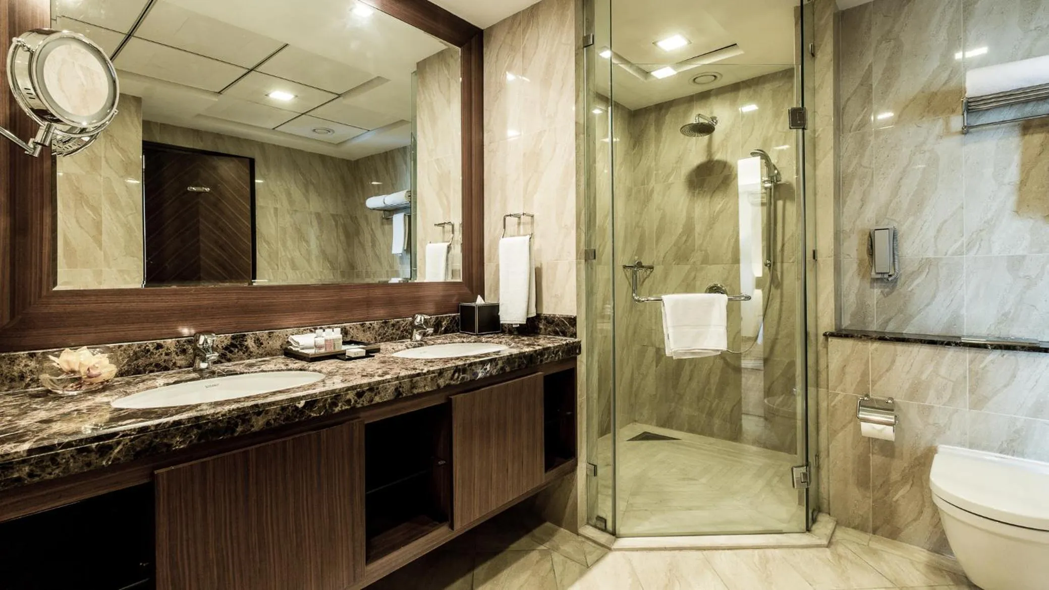 Shower in La Suite Dubai Hotel & Apartments