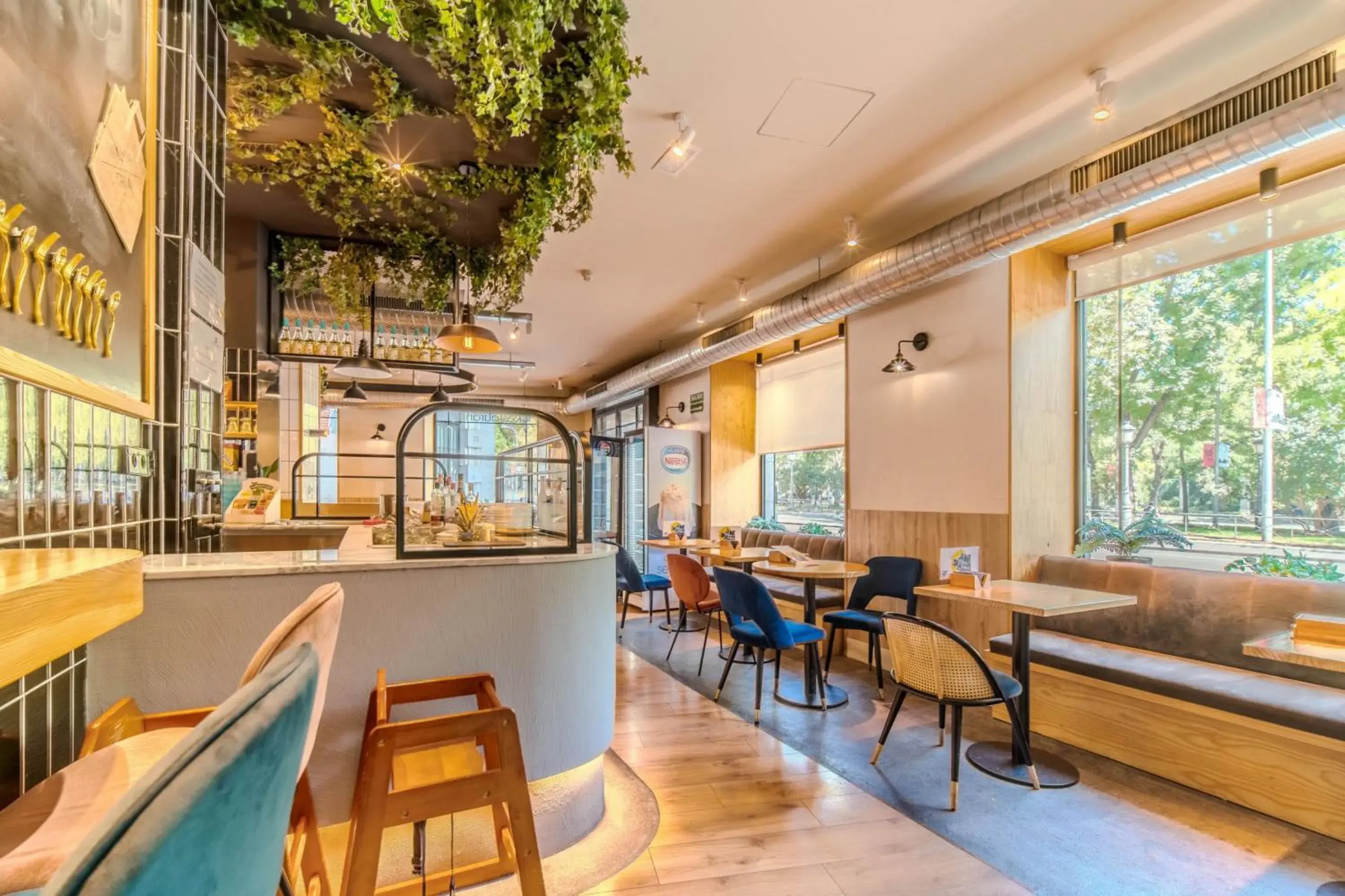 Restaurant/places to eat in ITC Mora by Soho Boutique Restaurant/places to eat in ITC Mora by Soho Boutique