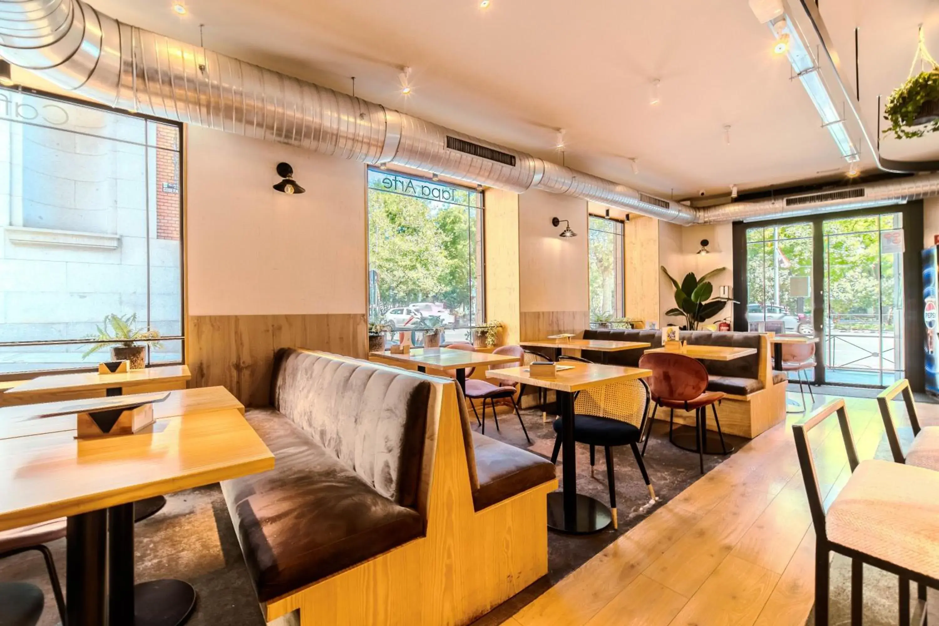 Restaurant/places to eat in ITC Mora by Soho Boutique Restaurant/places to eat in ITC Mora by Soho Boutique