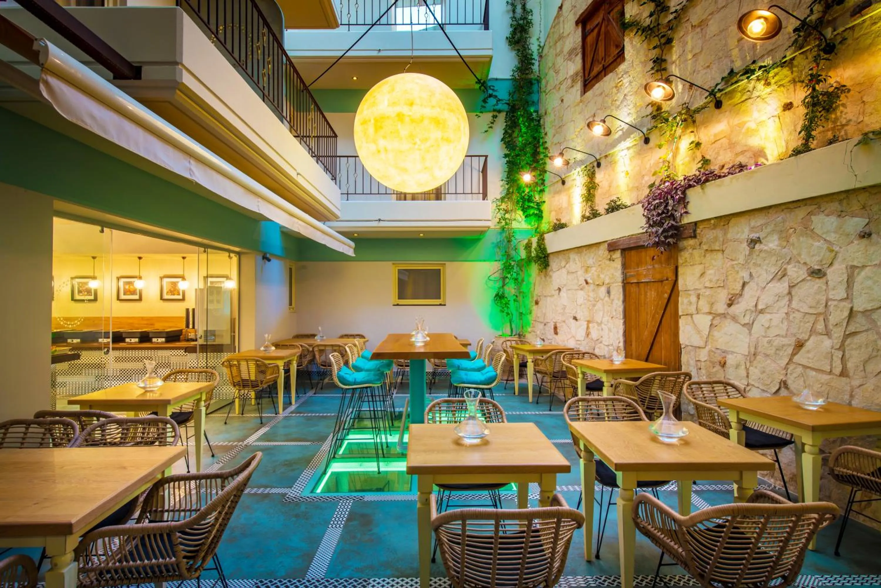 Restaurant/places to eat in Anesis Blue Boutique Hotel