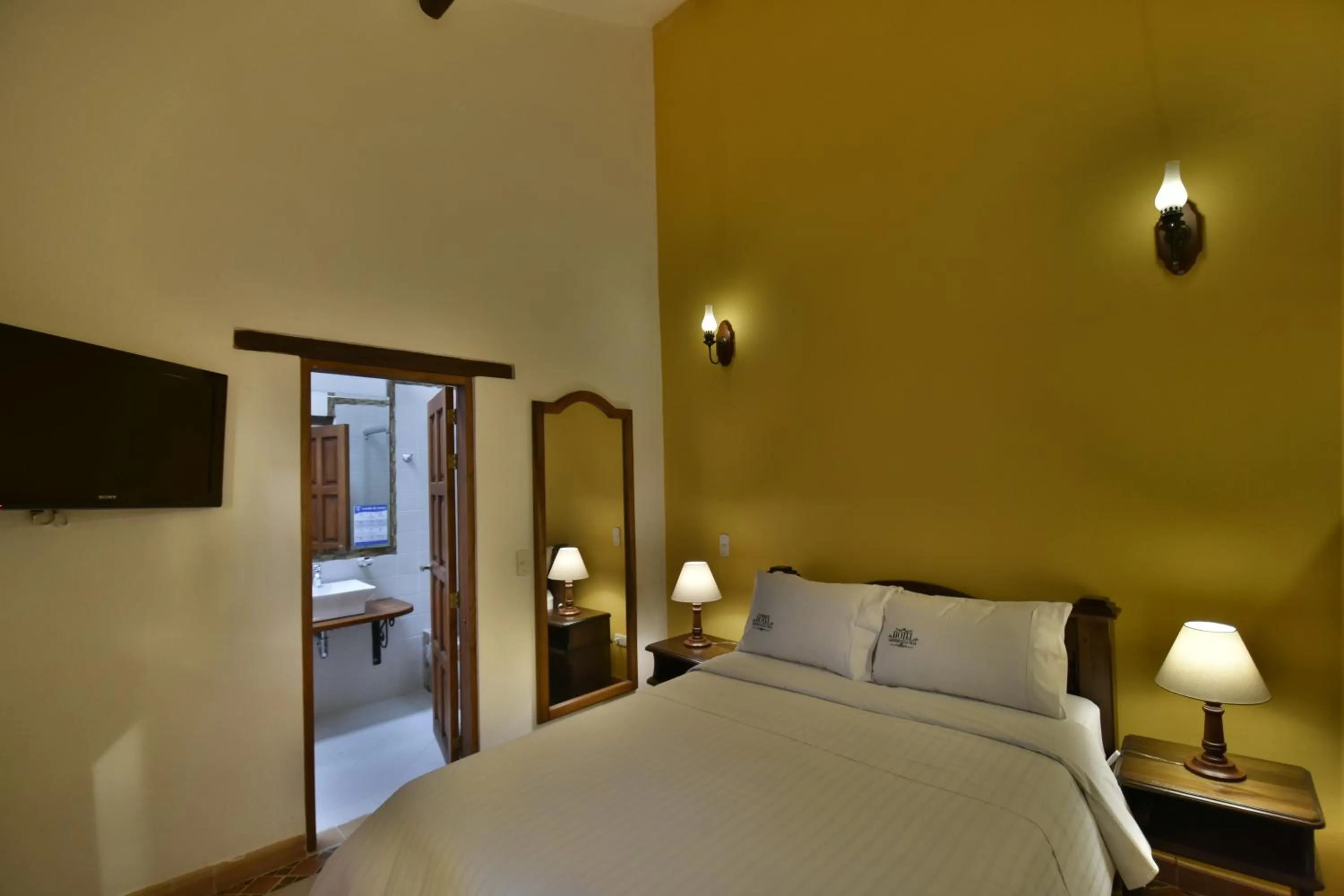 Bed in Hotel Jardines De La Villa