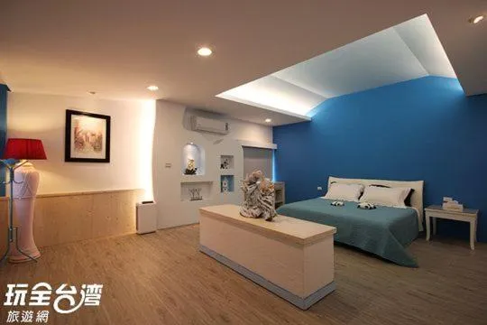 Photo of the whole room, Bed in Good Time B&B