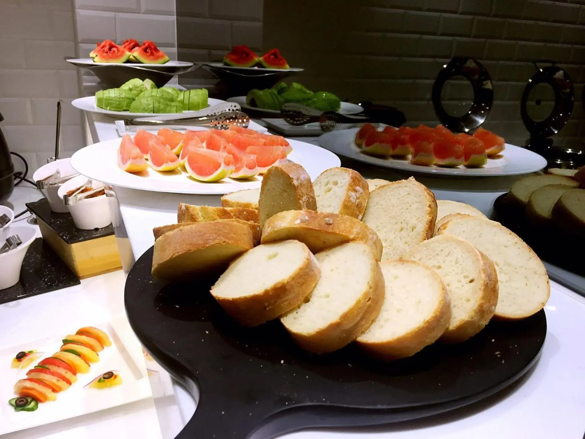Buffet breakfast, Food in Hub Hotel