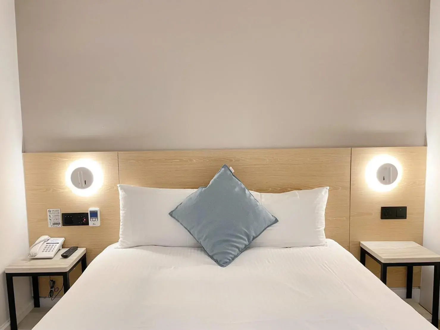 Bed in Hub Hotel