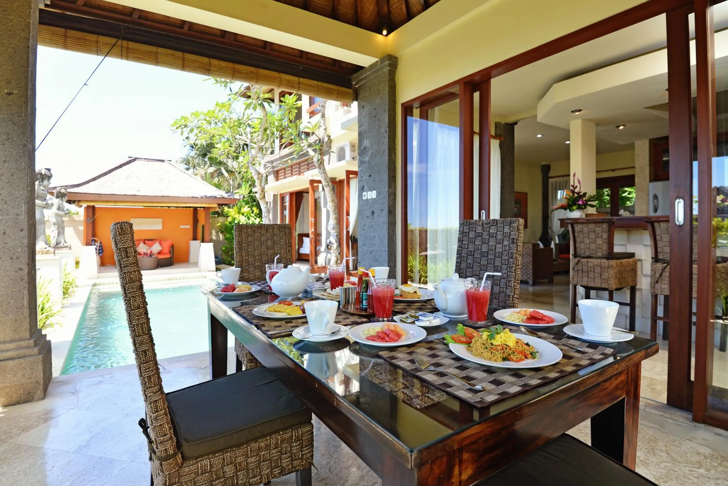 Dining area in Villa Lidwina by Nagisa Bali
