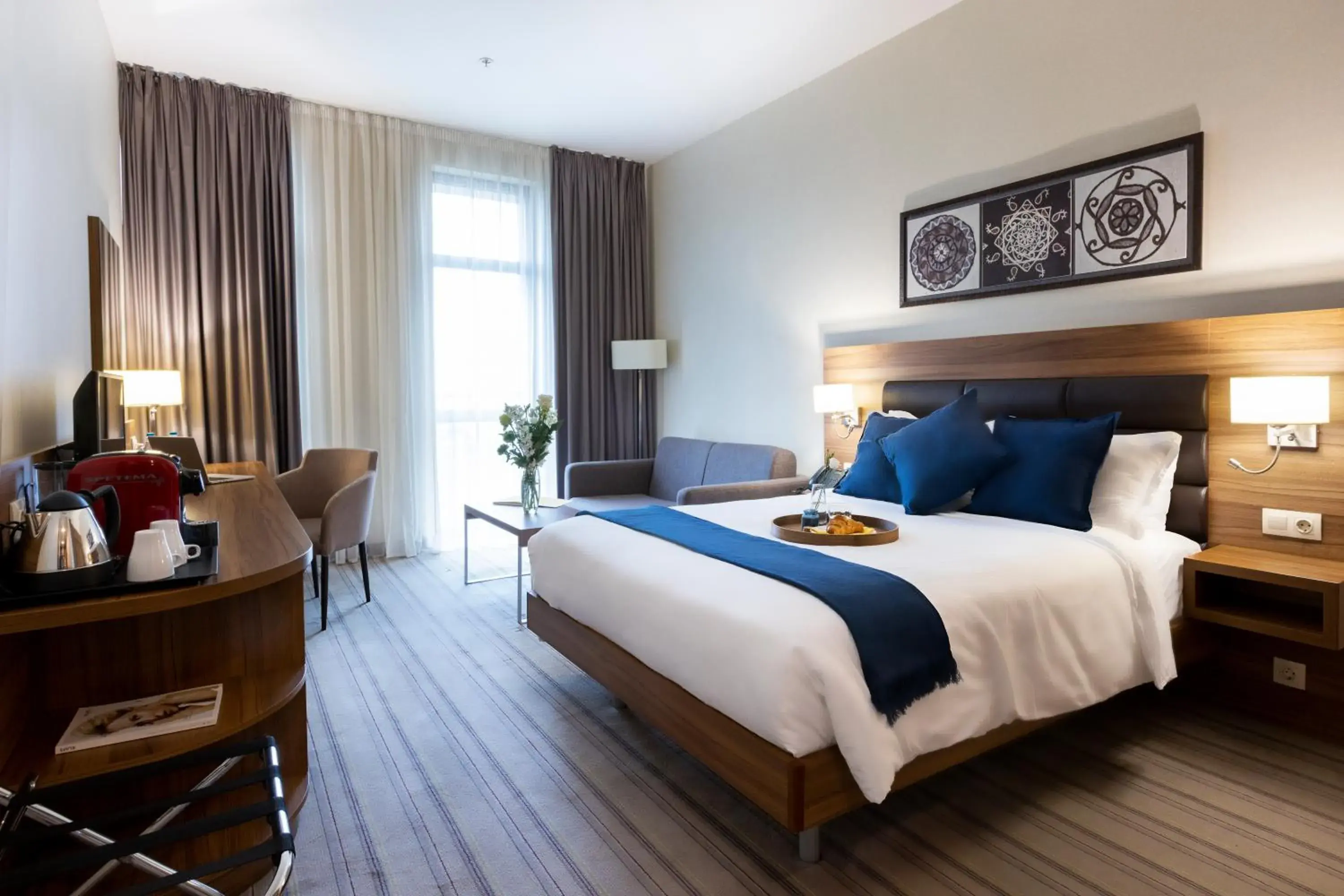 Property building, Bed in Premier Sofia Airport Hotel Property building, Bed in Premier Sofia Airport Hotel