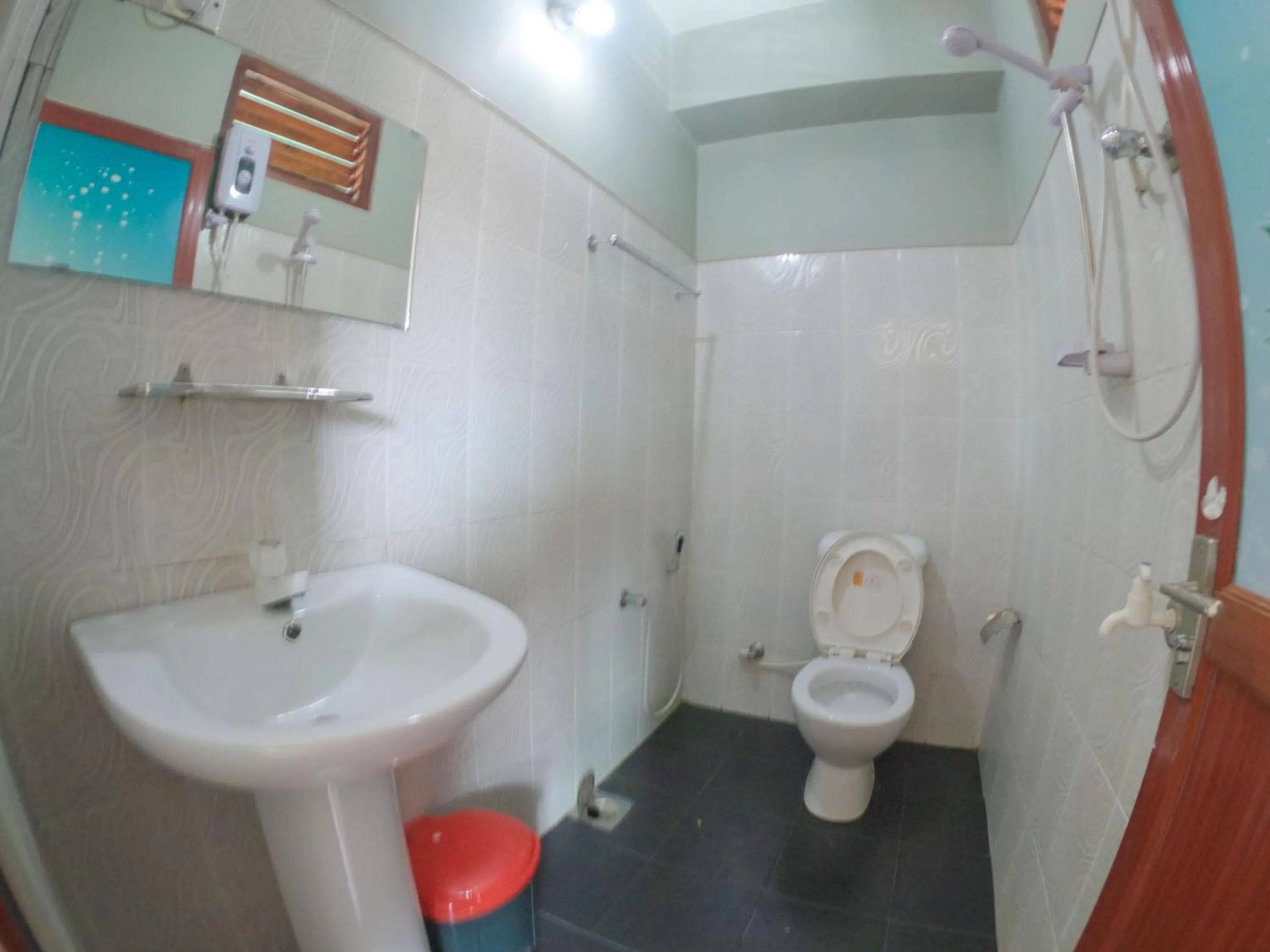 Toilet in Siumi Rest