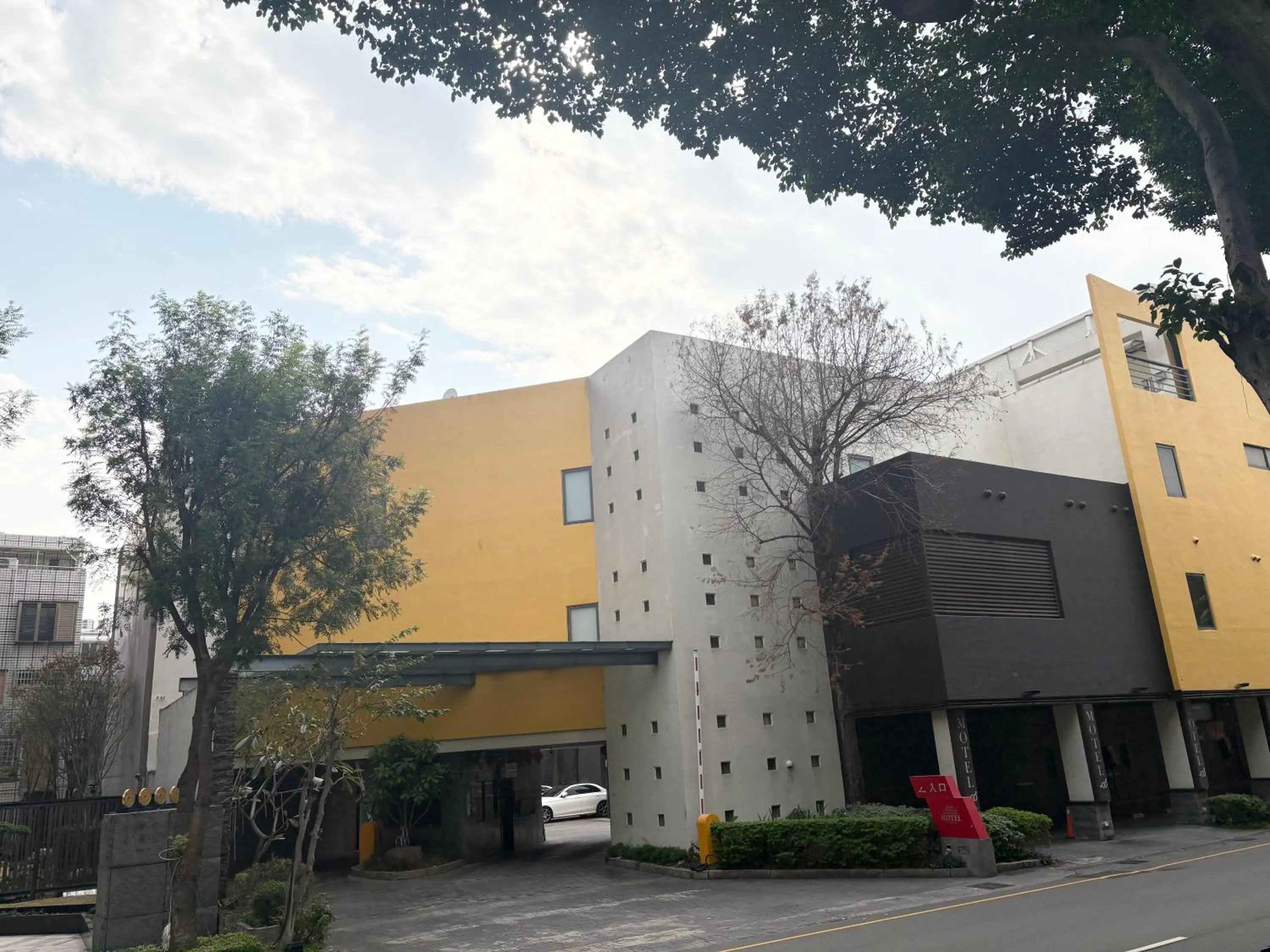 Property building in Xiadu Motel