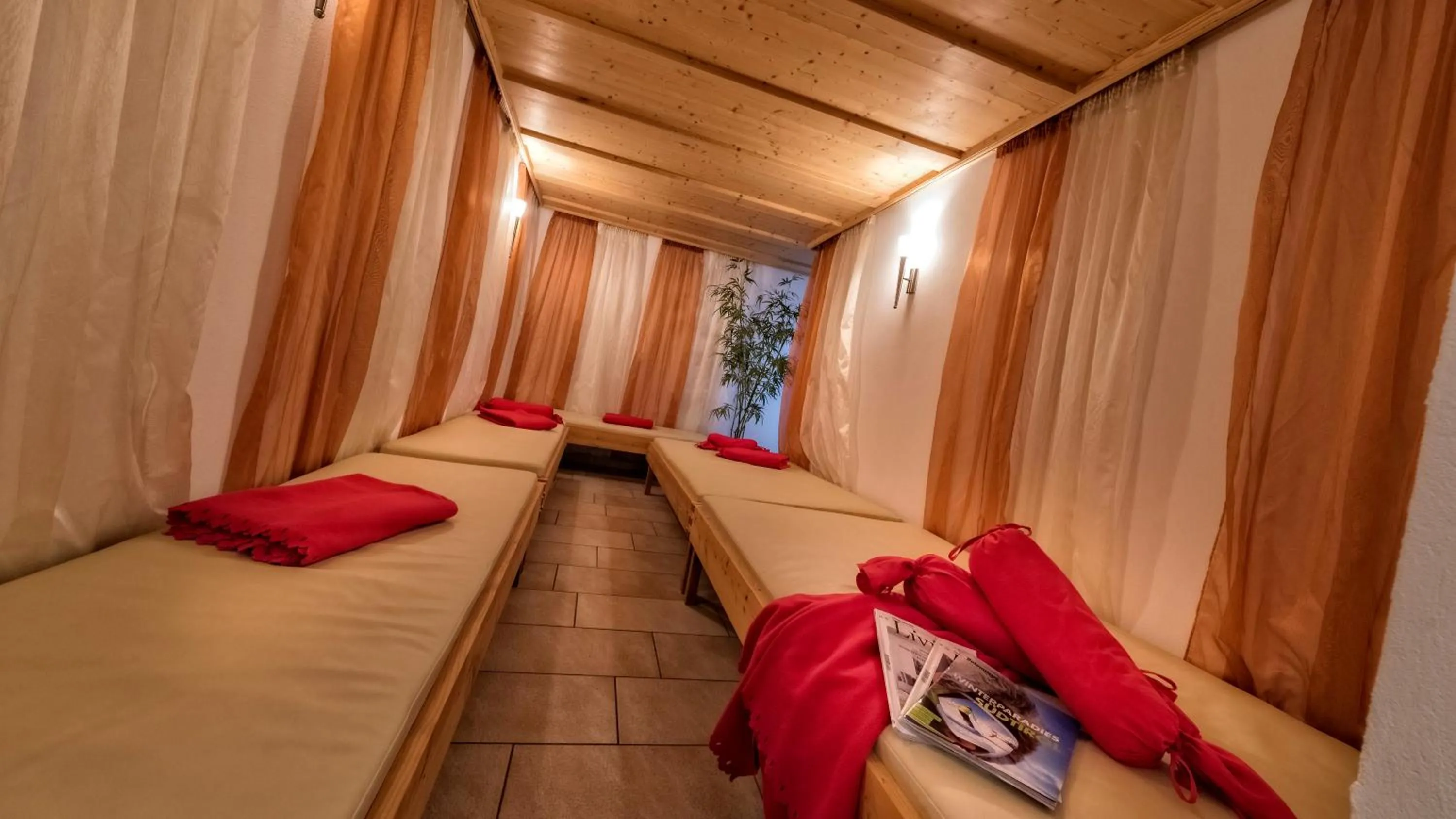 Spa and wellness centre/facilities in Hotel Mirabel