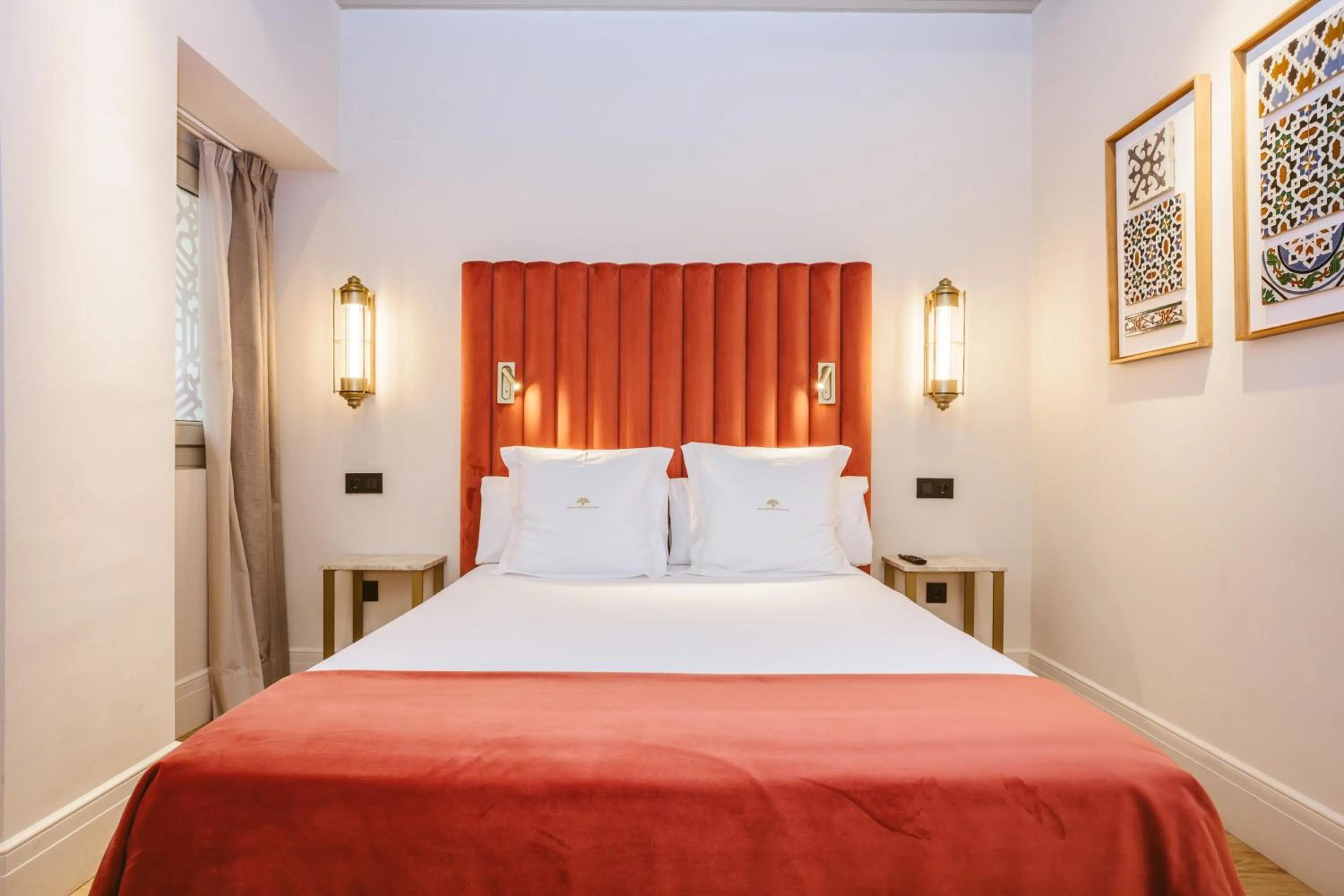 Decorative detail, Bed in Hotel Boutique Casas de Santa Cruz