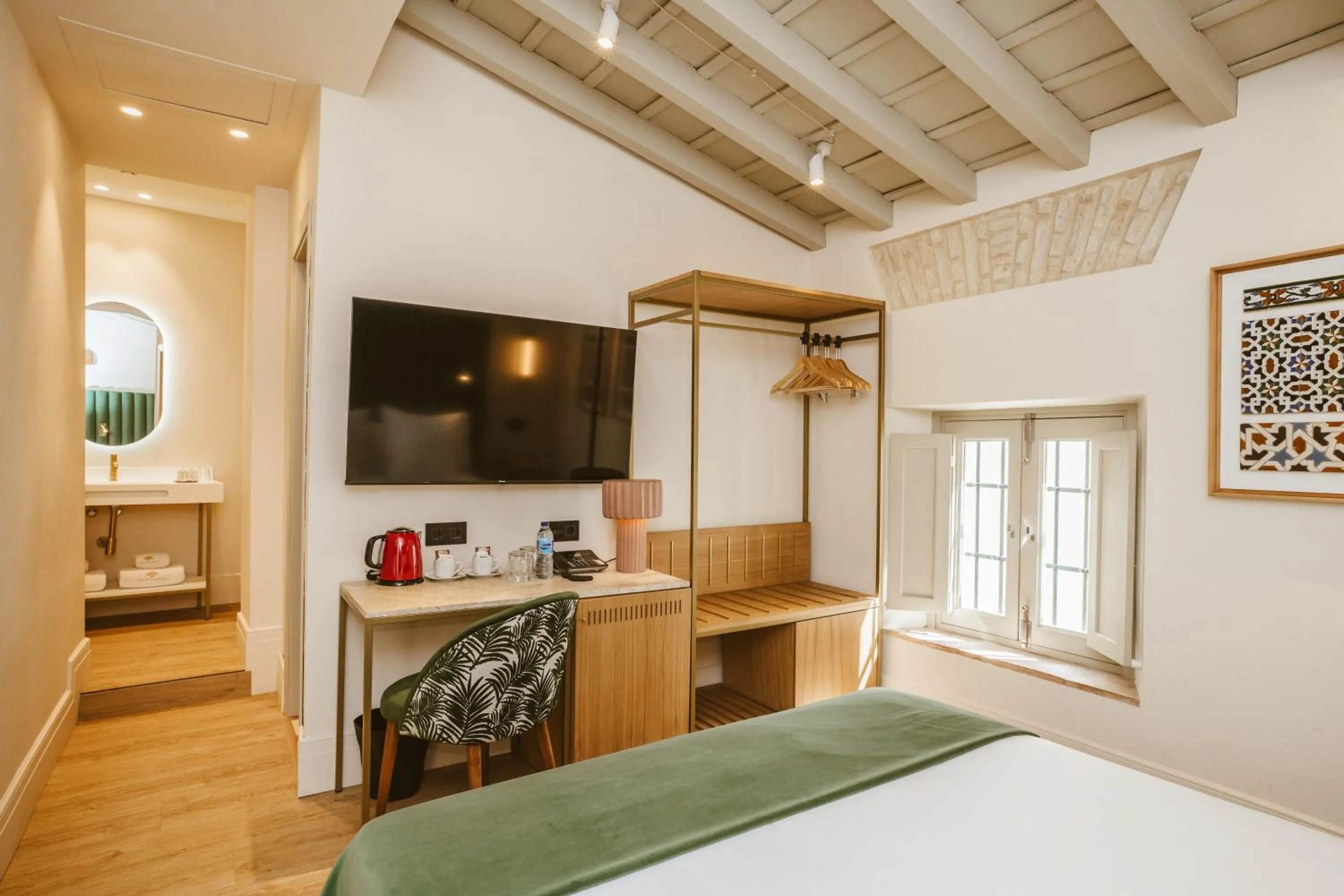 Decorative detail, Bed in Hotel Boutique Casas de Santa Cruz