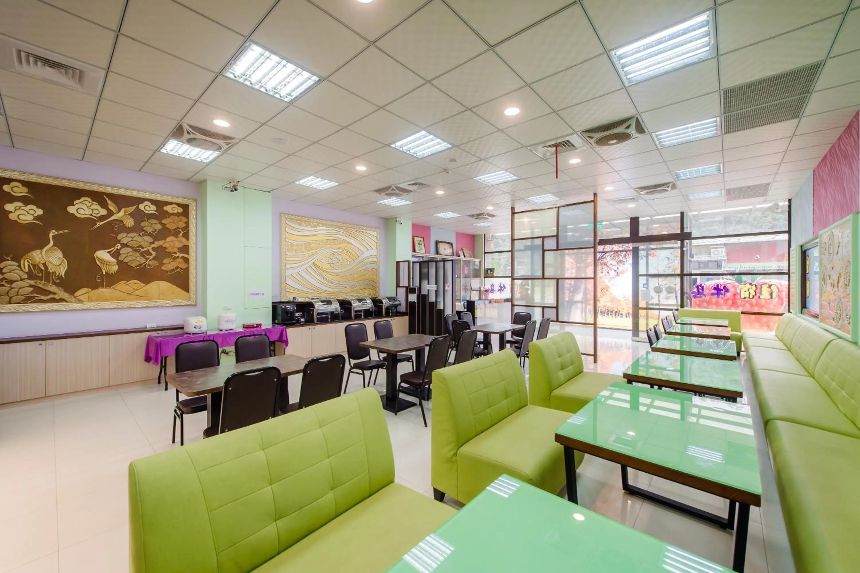 Restaurant/places to eat in Quan Ming B&B