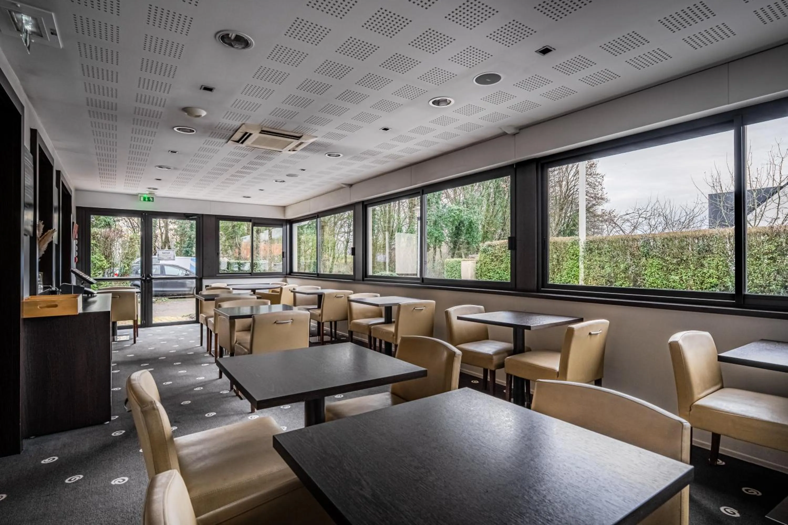 Breakfast in Kyriad Rennes Nord Hotel