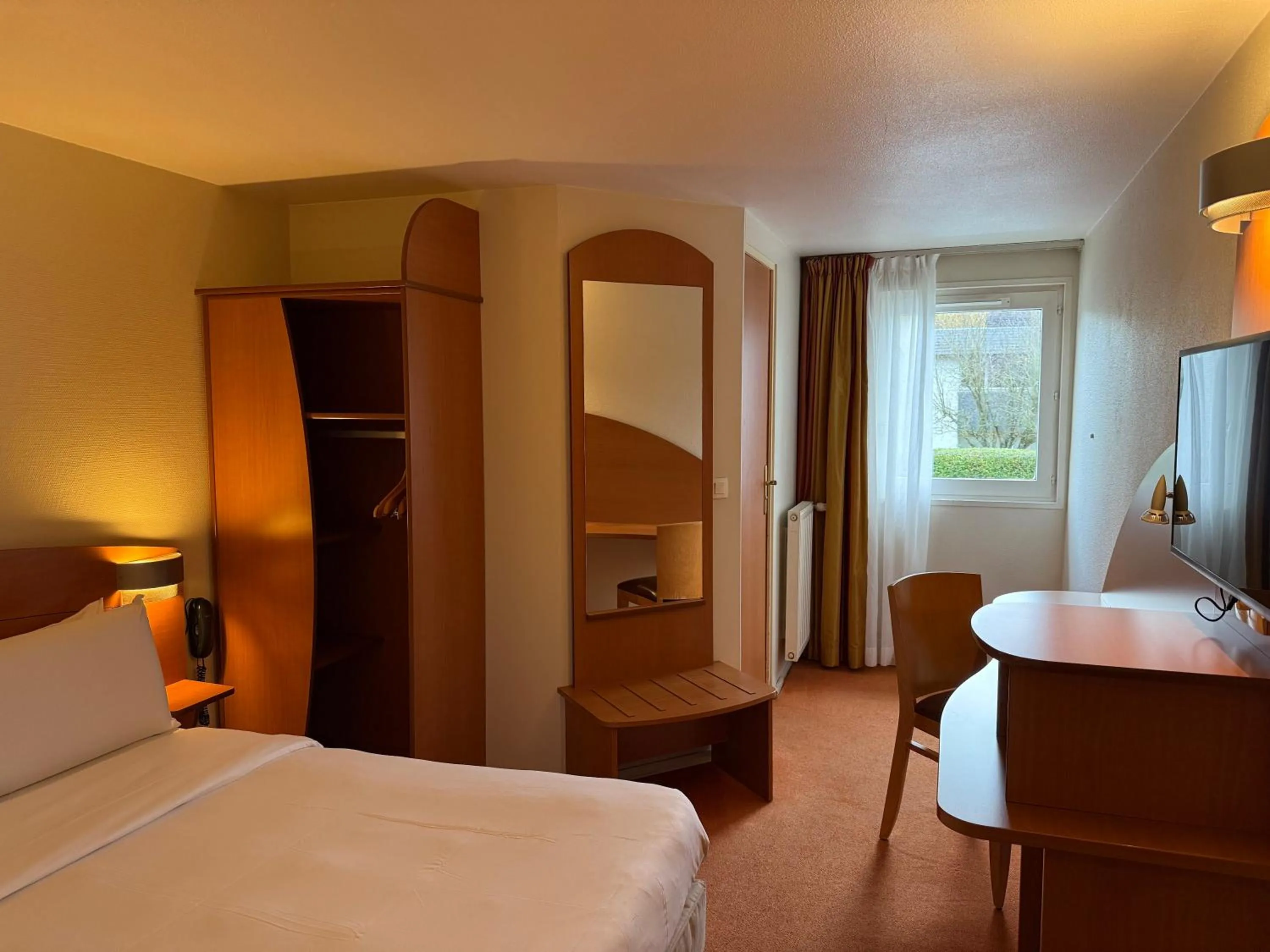 Bed in Kyriad Rennes Nord Hotel