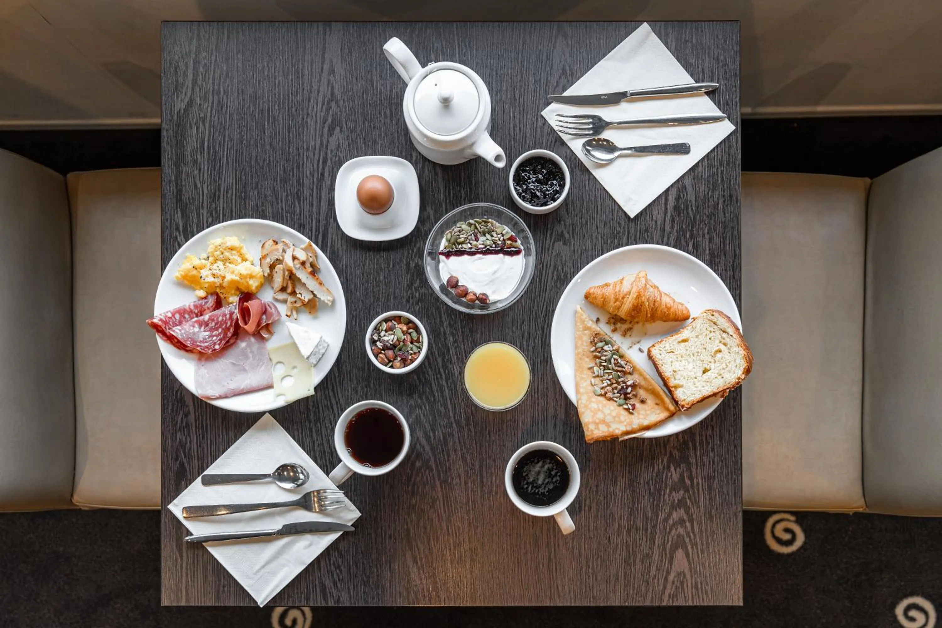 Breakfast in Kyriad Rennes Nord Hotel