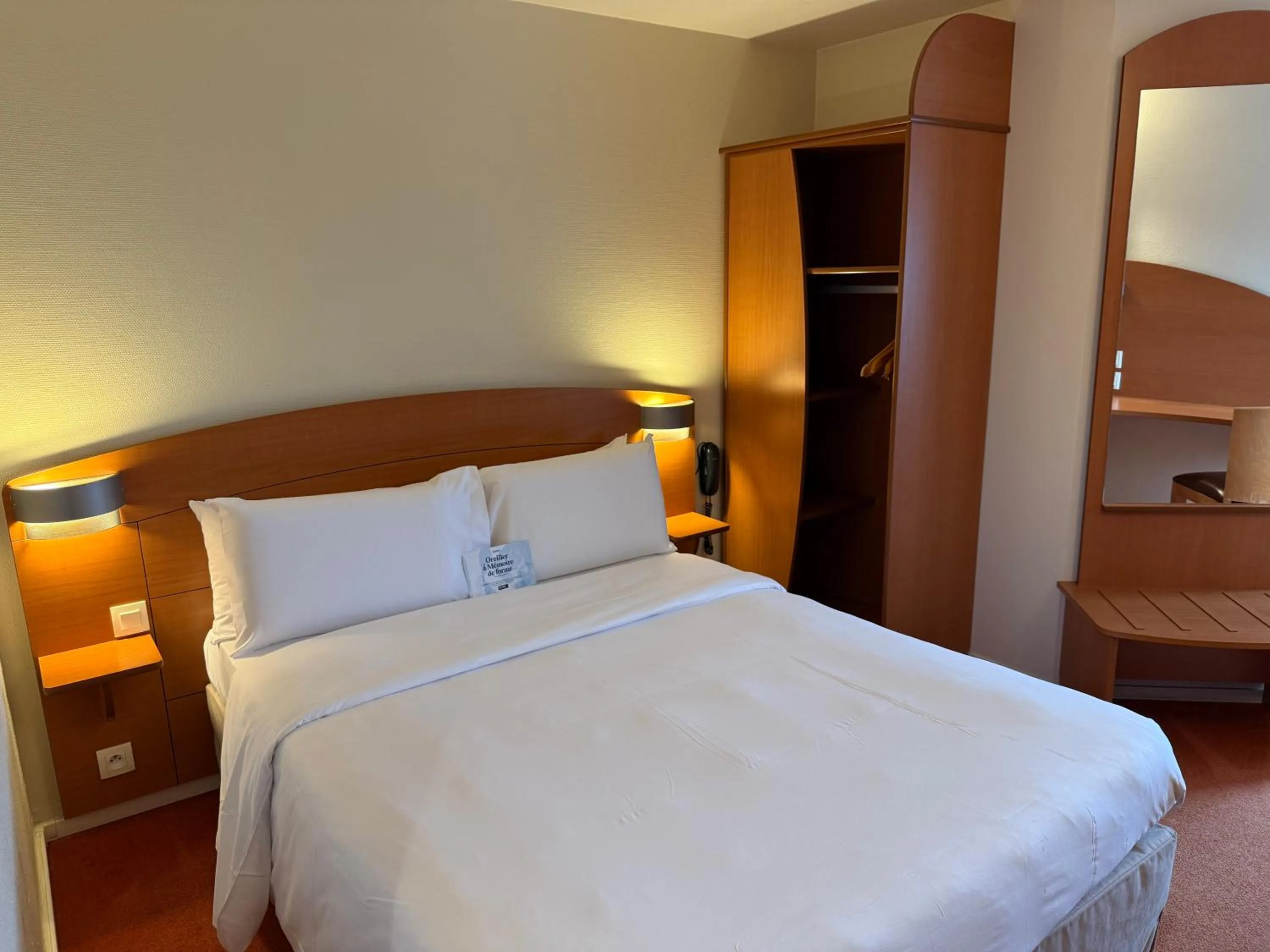 Bed in Kyriad Rennes Nord Hotel