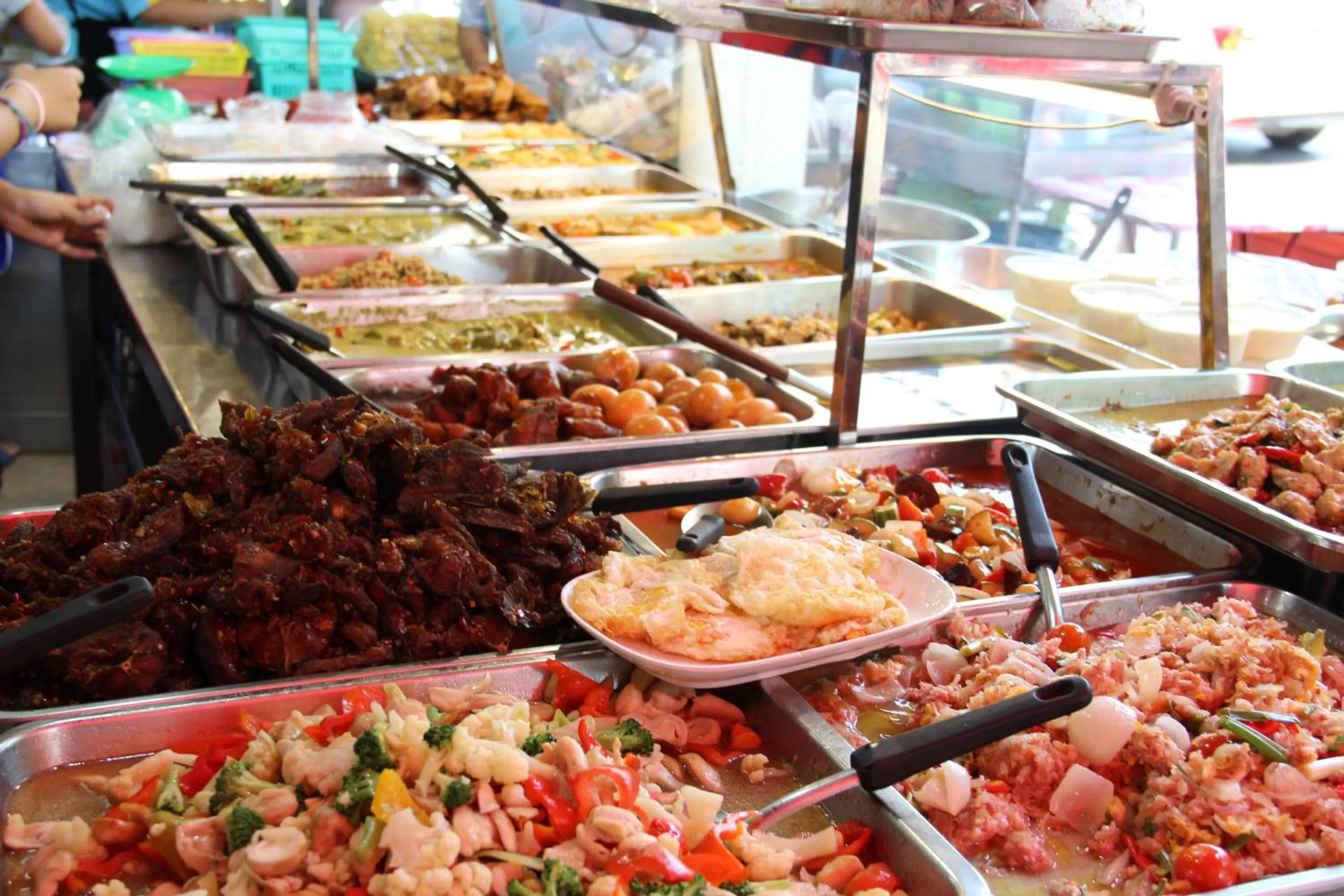 Restaurant/places to eat in Monmuang