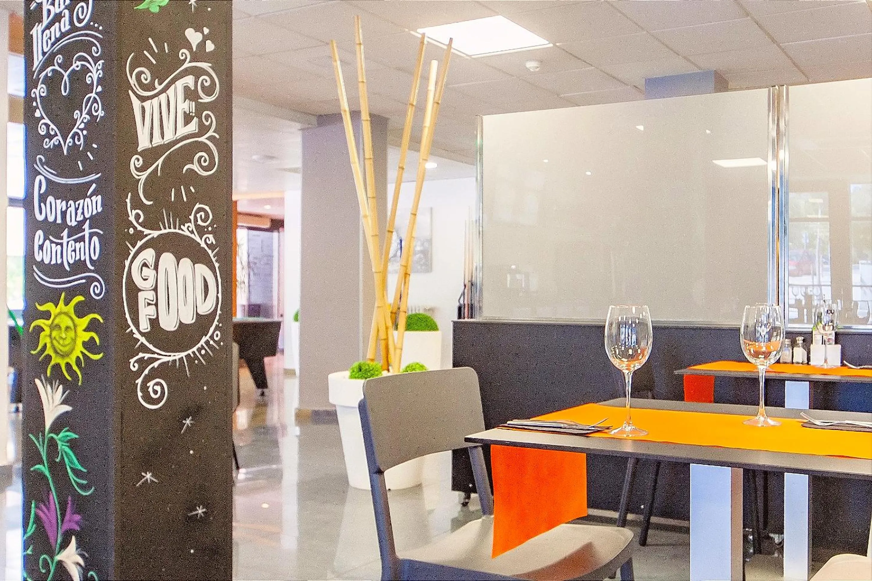 Restaurant/places to eat in HOTEL SANT PERE ll HSPII