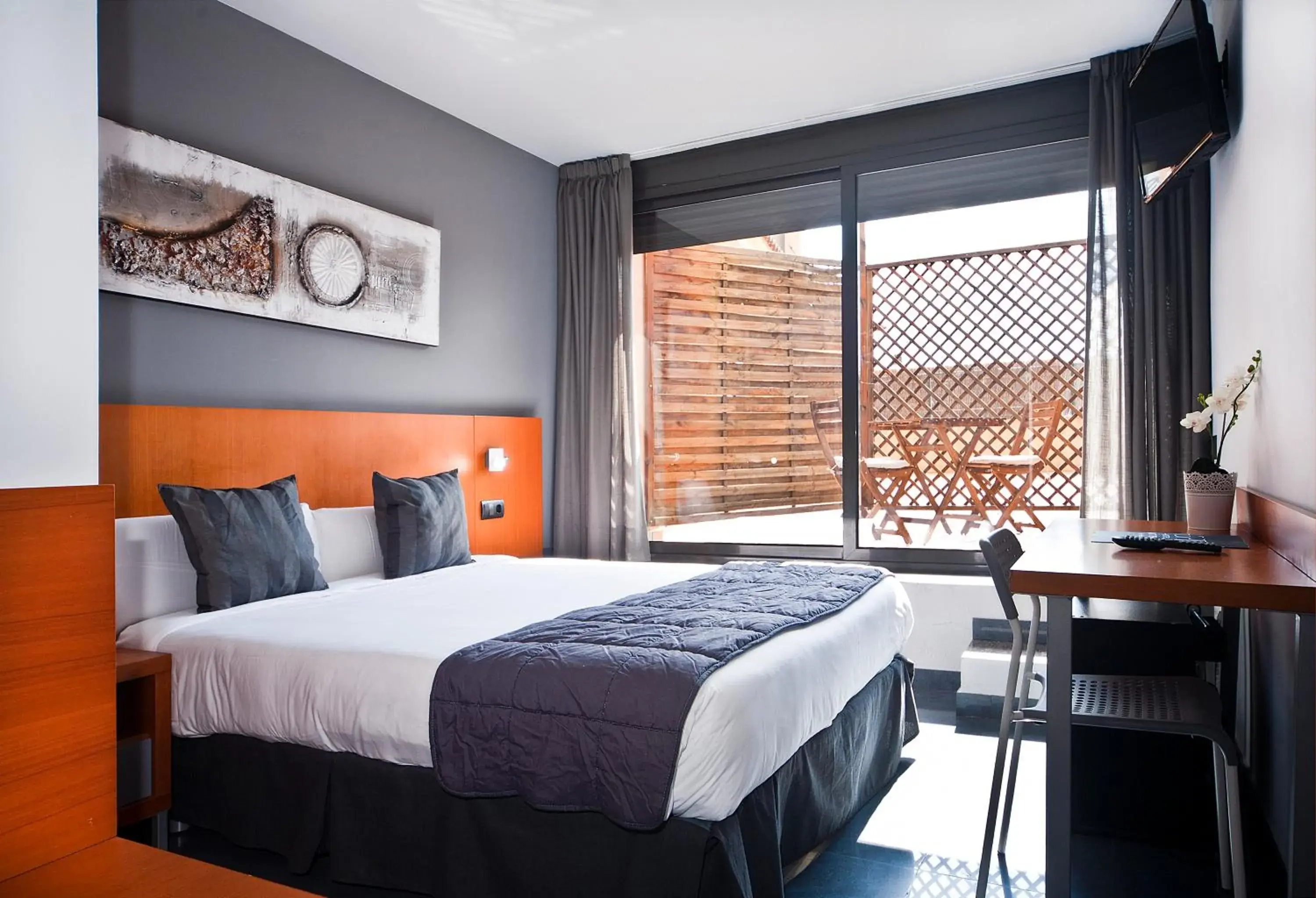 Standard Double Room with Balcony or Terrace in HOTEL SANT PERE ll HSPII Standard Double Room with Balcony or Terrace in HOTEL SANT PERE ll HSPII