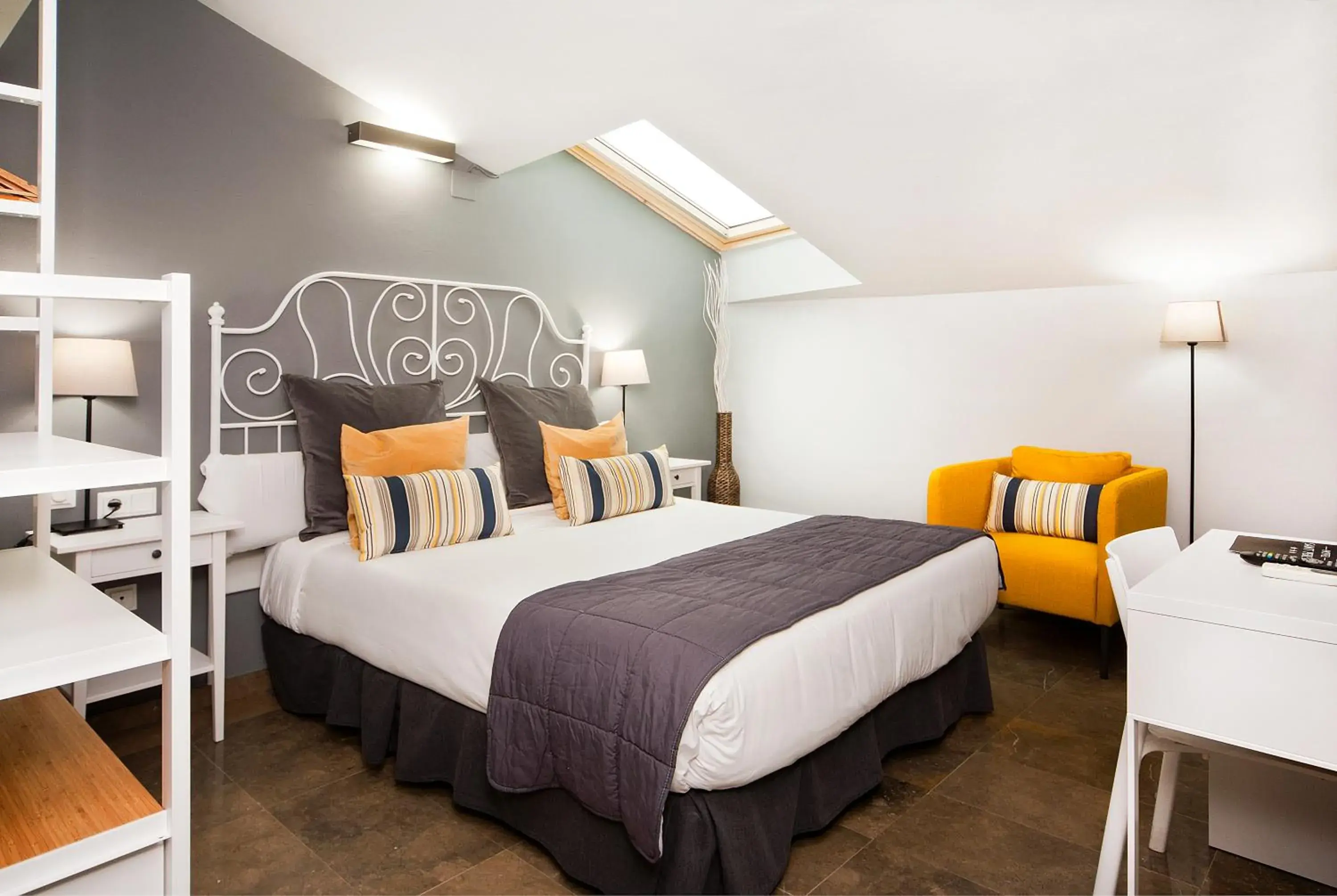 Bed in HOTEL SANT PERE ll HSPII Bed in HOTEL SANT PERE ll HSPII