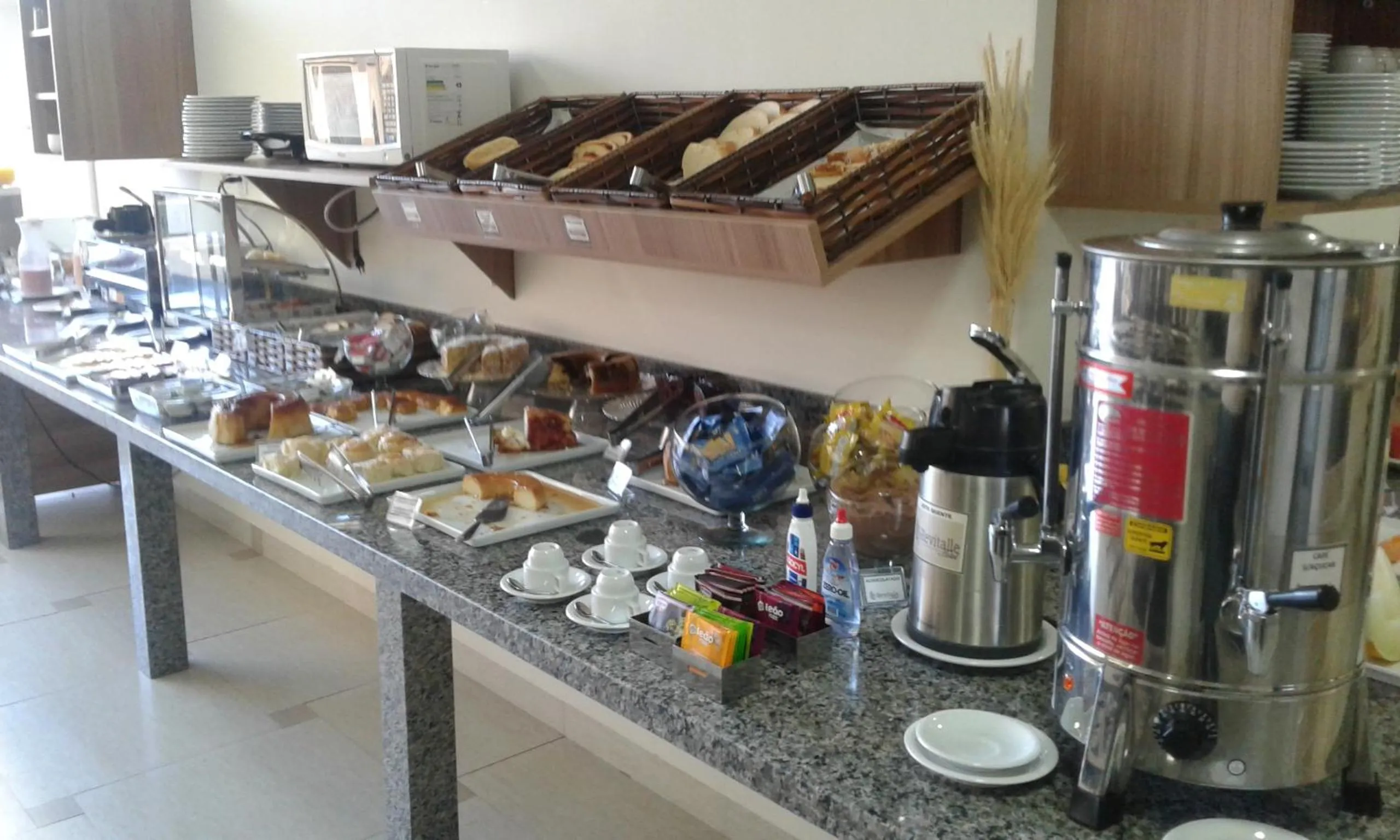 Breakfast in Revitalle Hotel