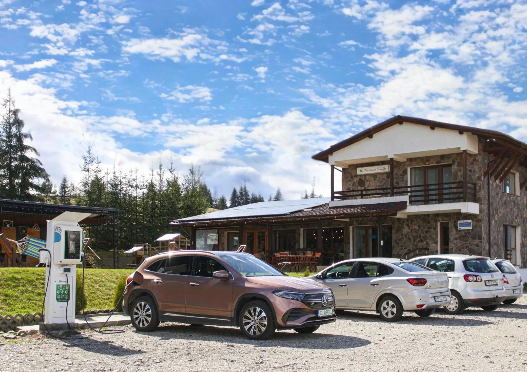 Property building in Pensiunea Banffy