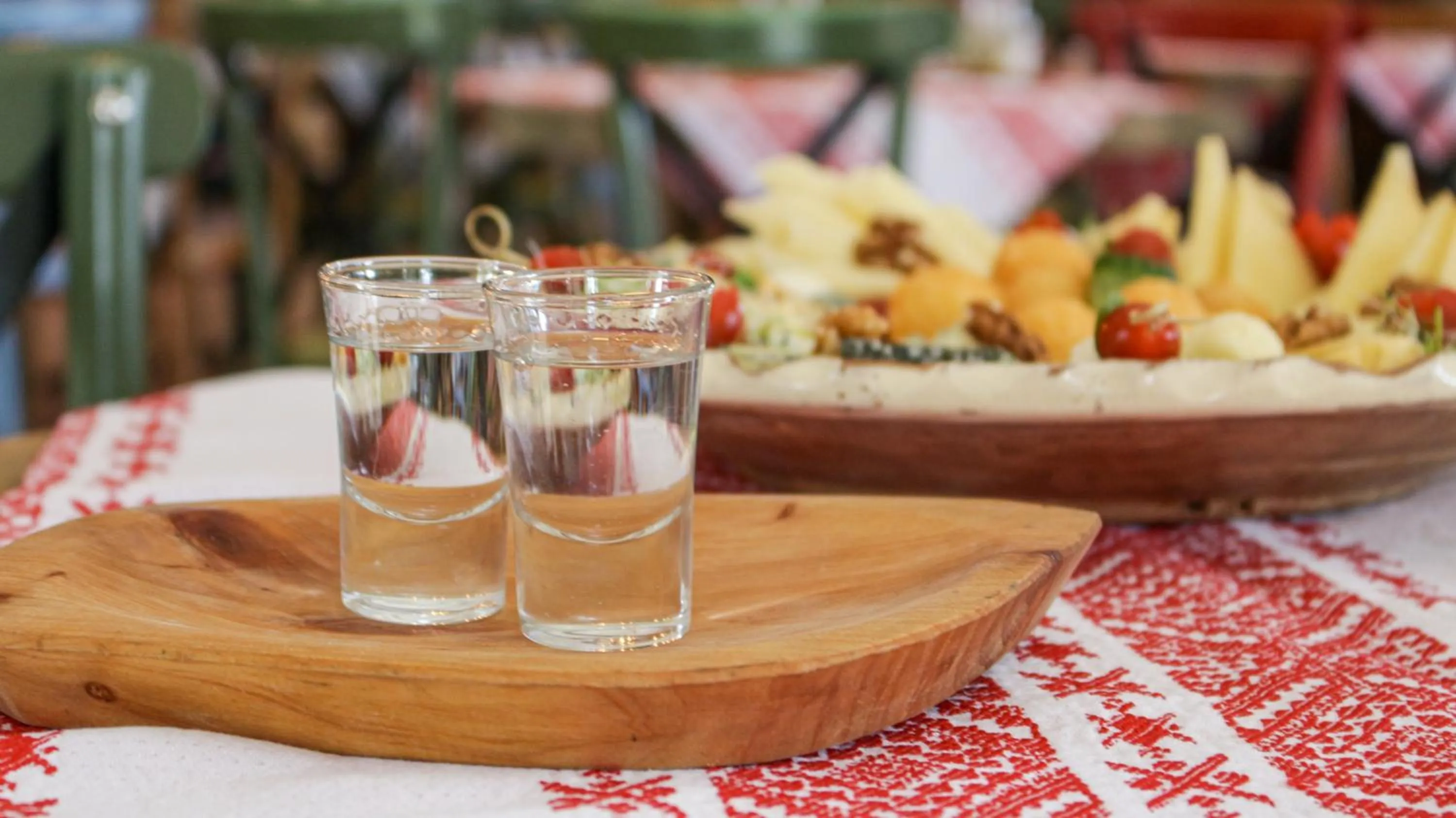 Food and drinks in Pensiunea Banffy