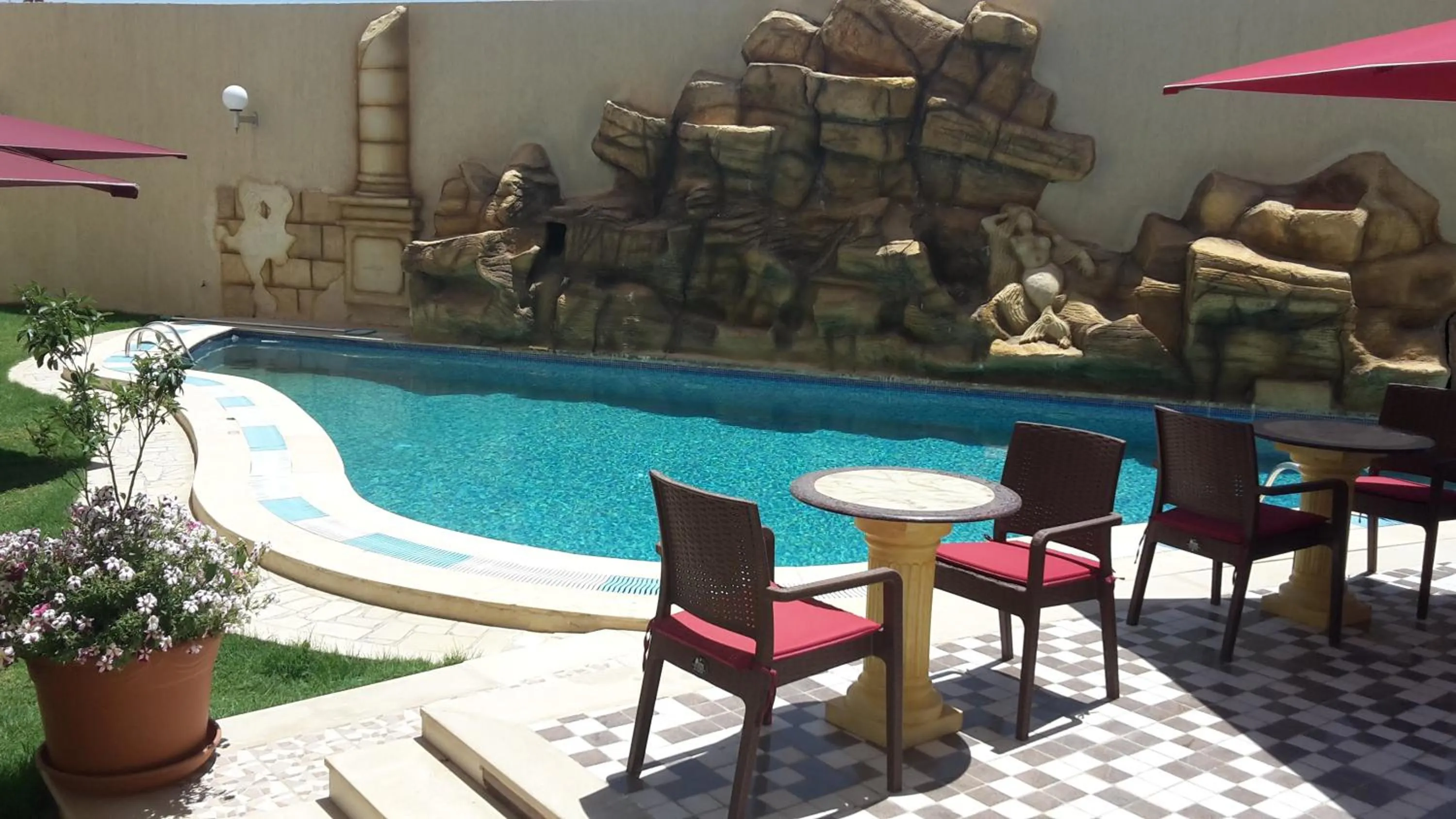 Swimming pool in Hotel Julius