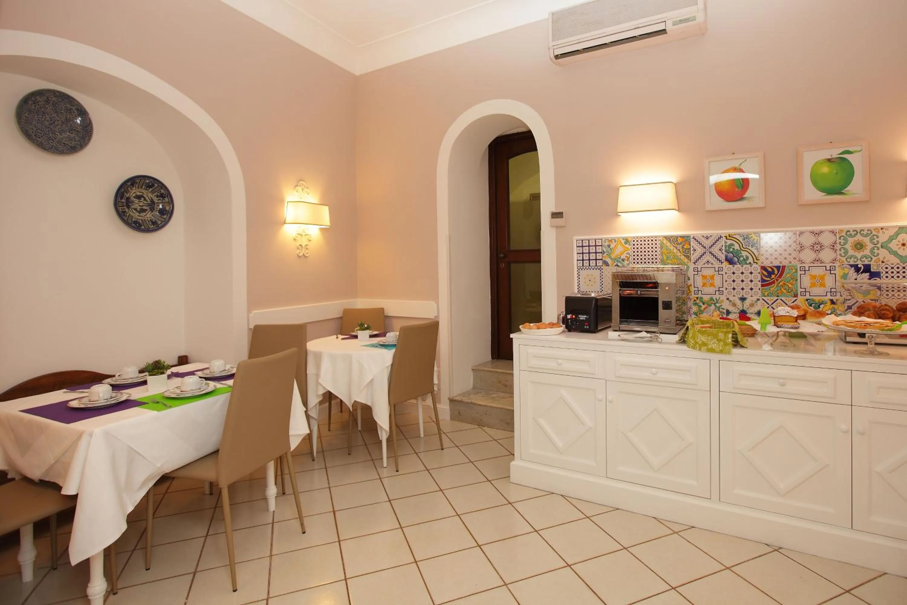 Continental breakfast in Hotel Villa Di Sorrento