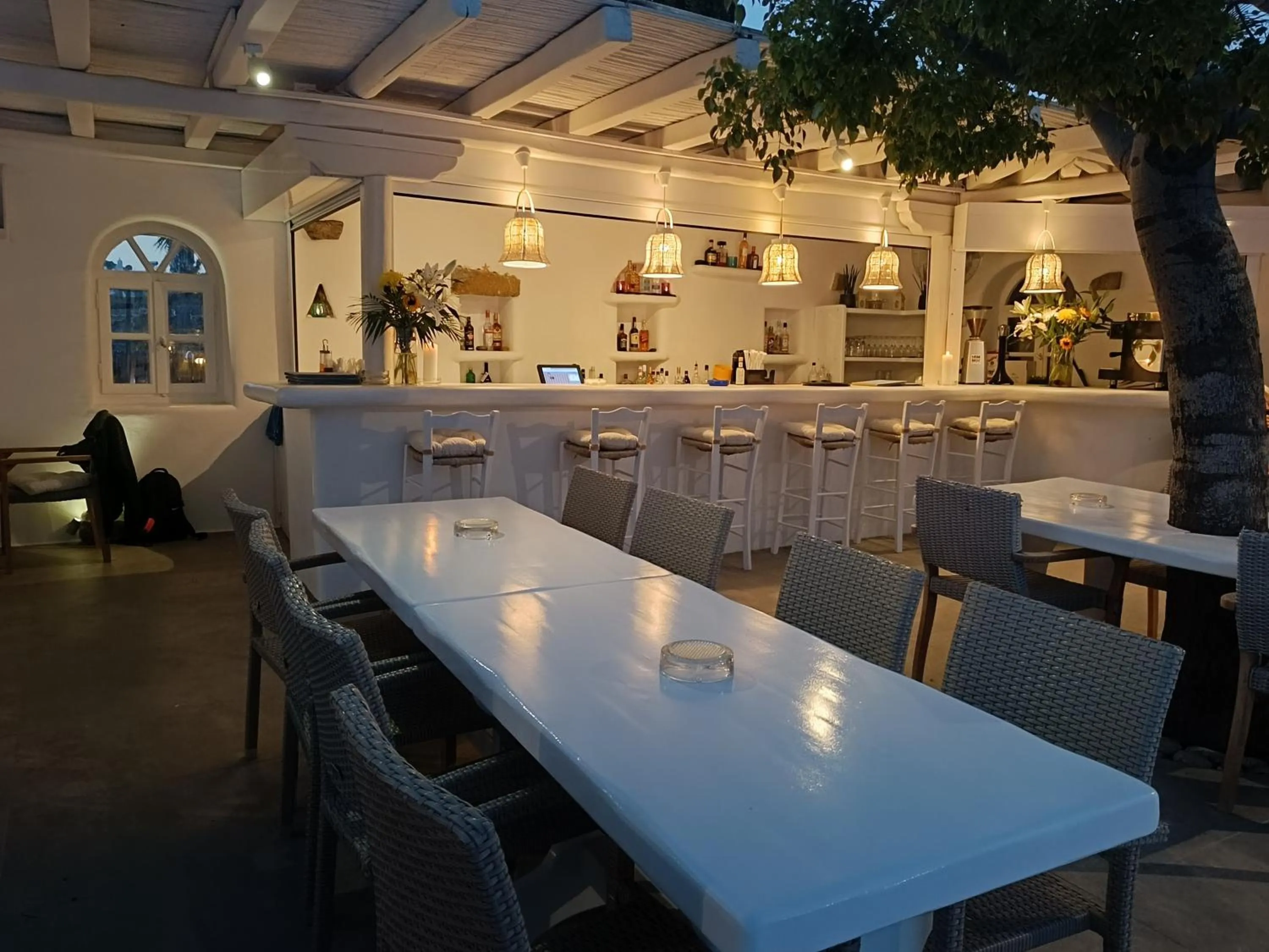 Restaurant/places to eat in Zephyros