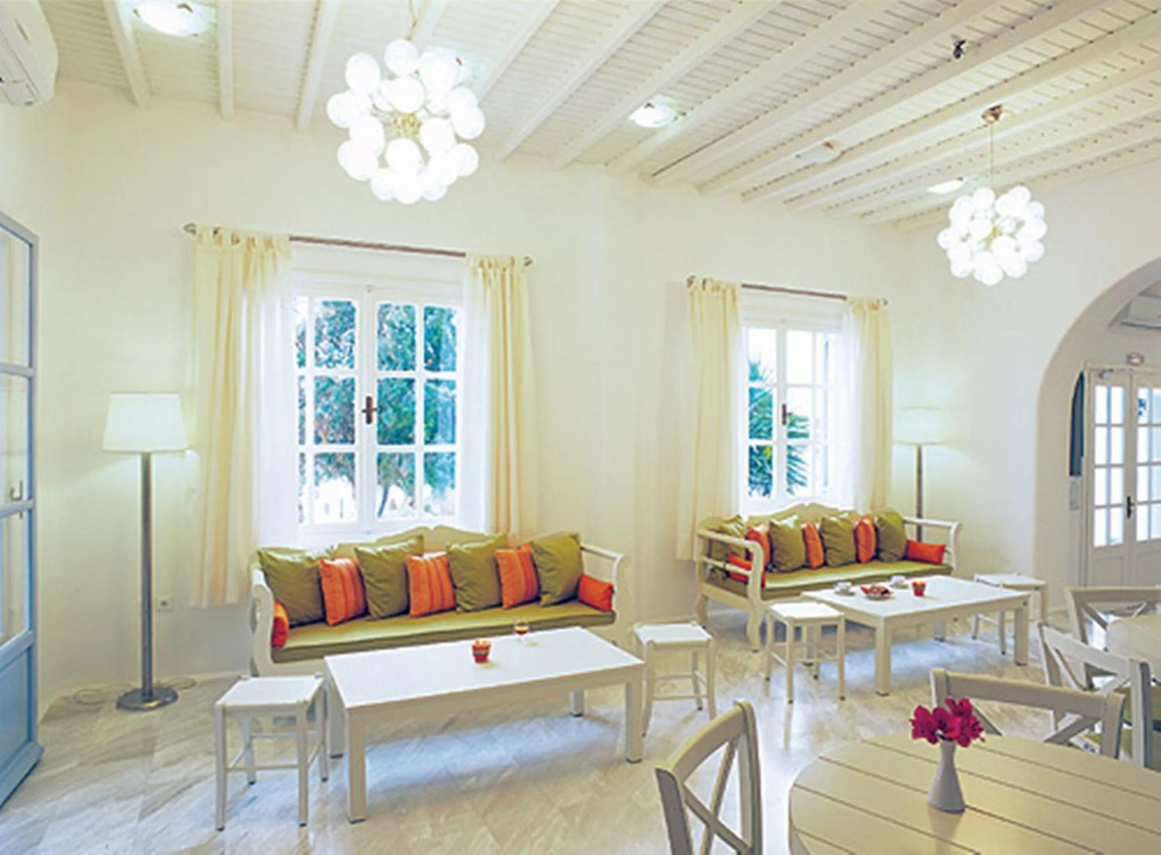 Lounge or bar in Zephyros