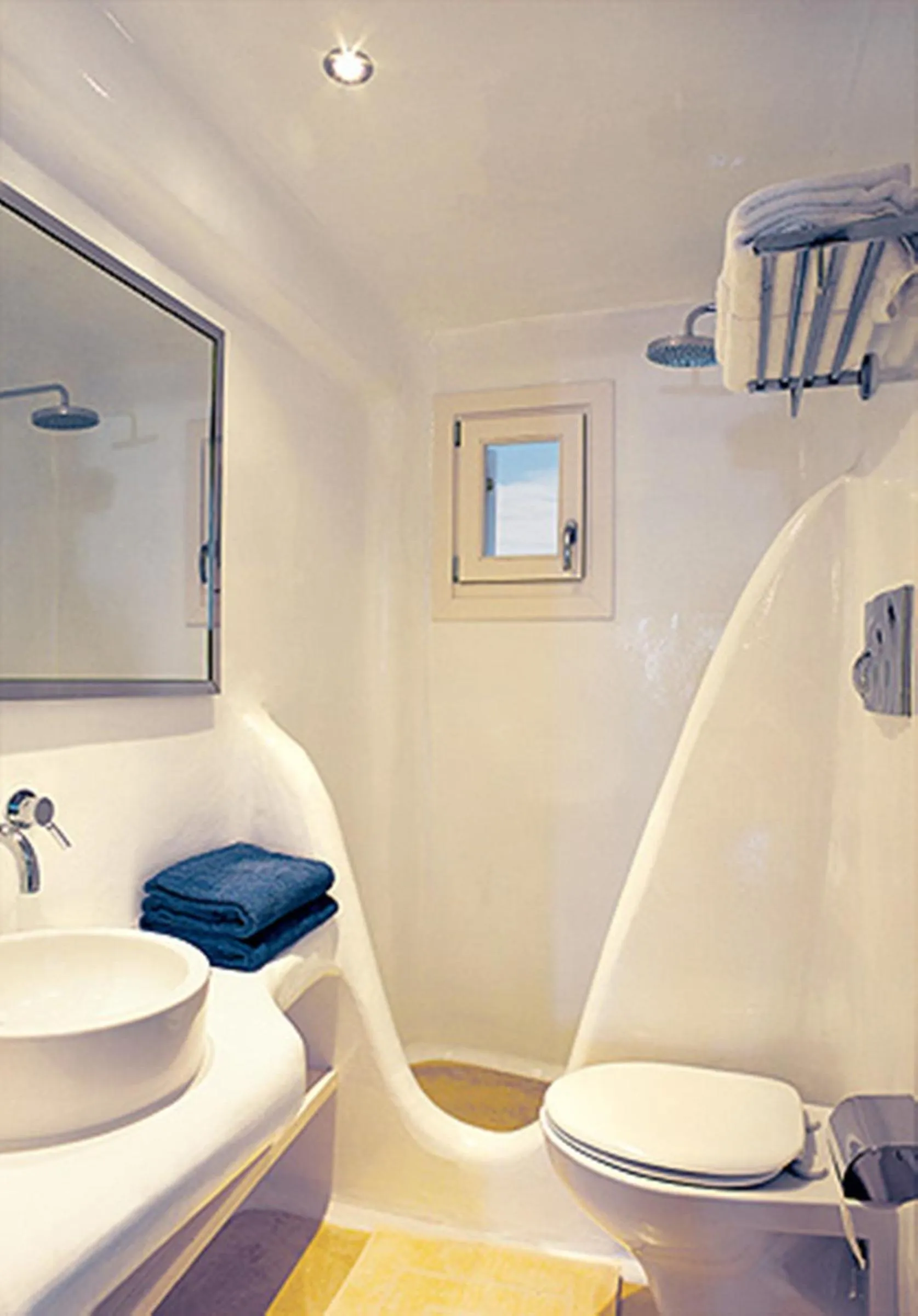 Bathroom in Zephyros