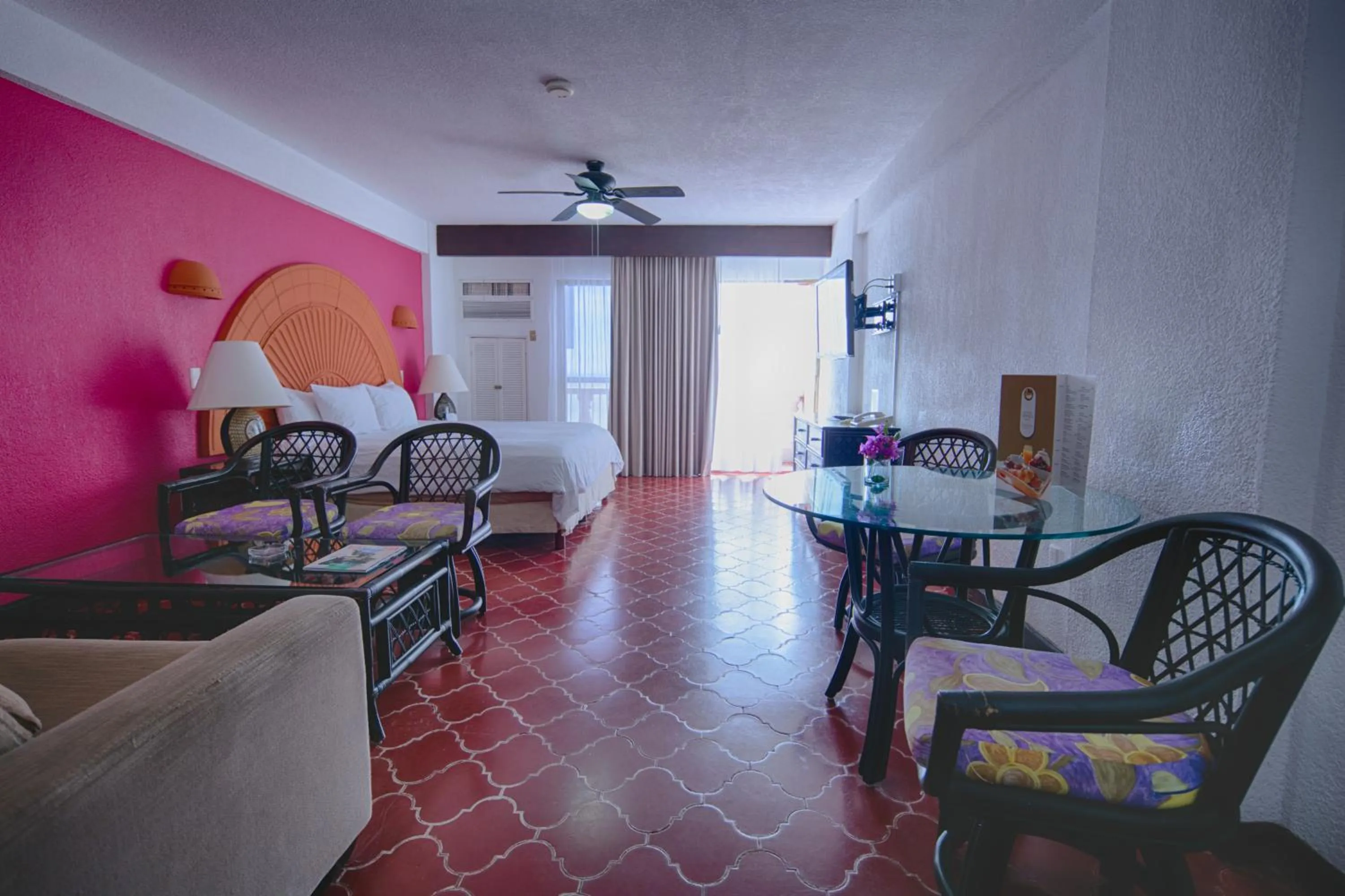 Photo of the whole room in Costa Sur Resort & Spa