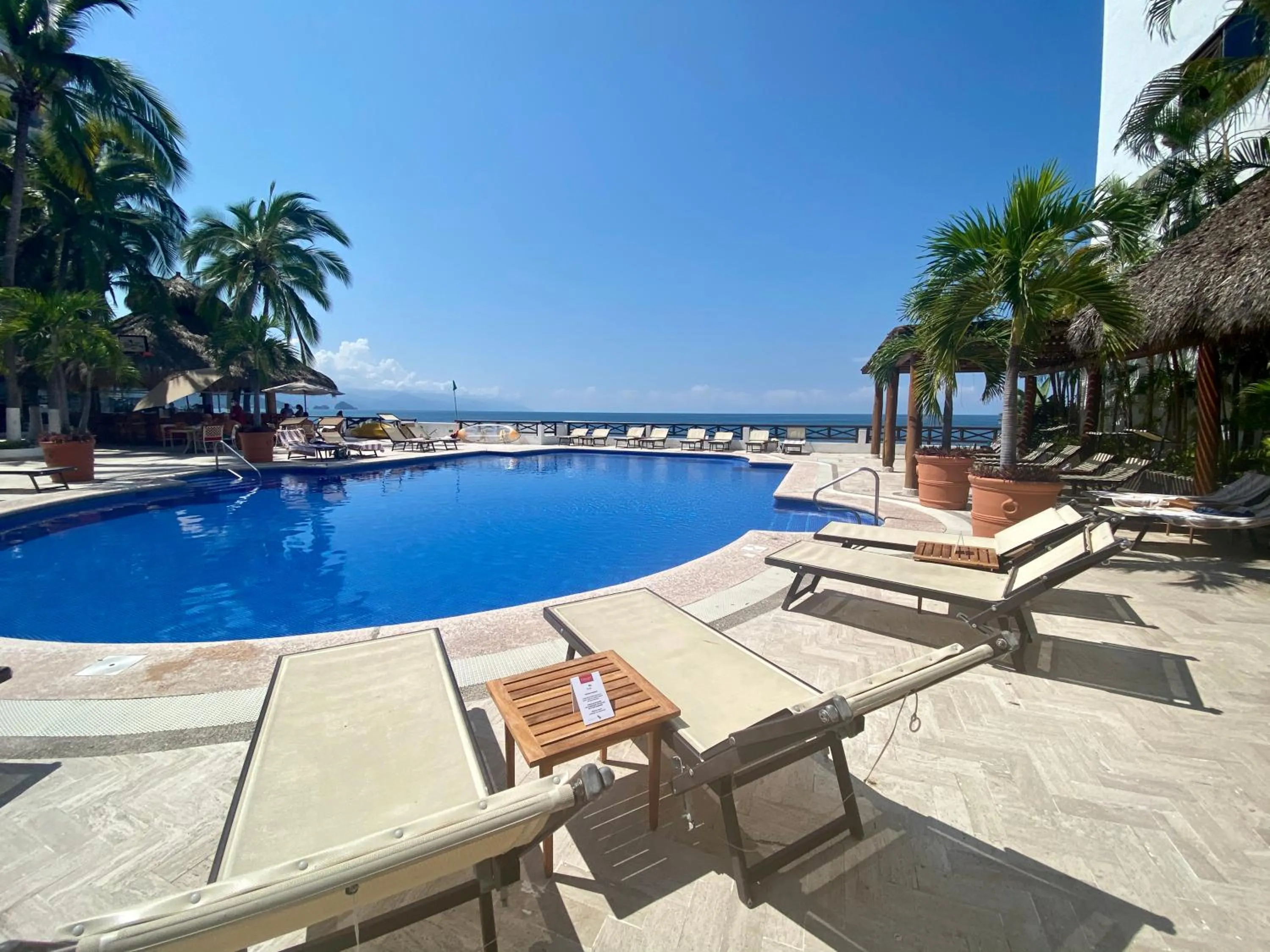 Swimming pool in Costa Sur Resort & Spa