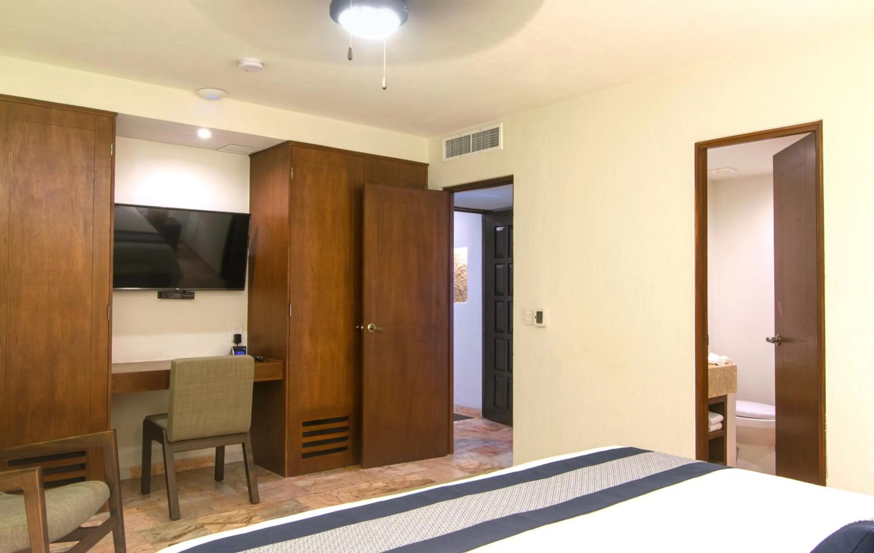 Bedroom, Bed in Costa Sur Resort & Spa