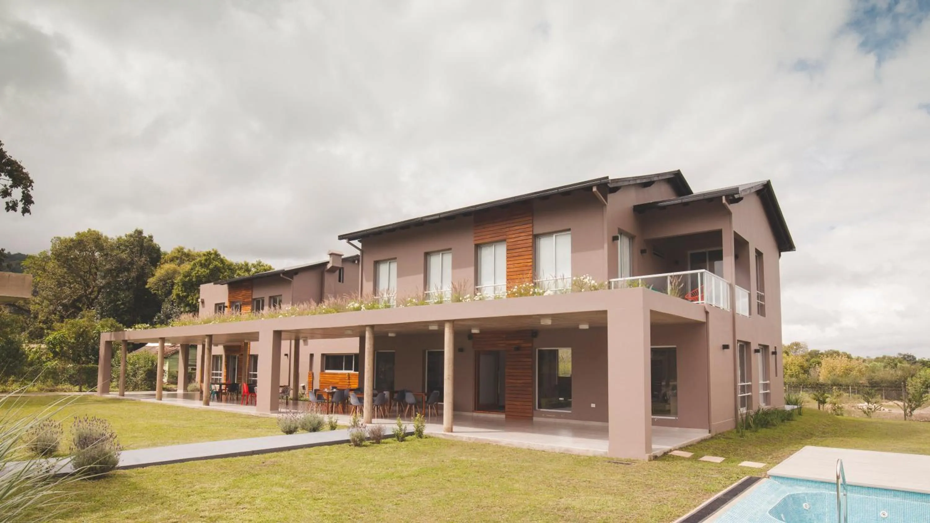 Swimming pool in Amalinas Hotel