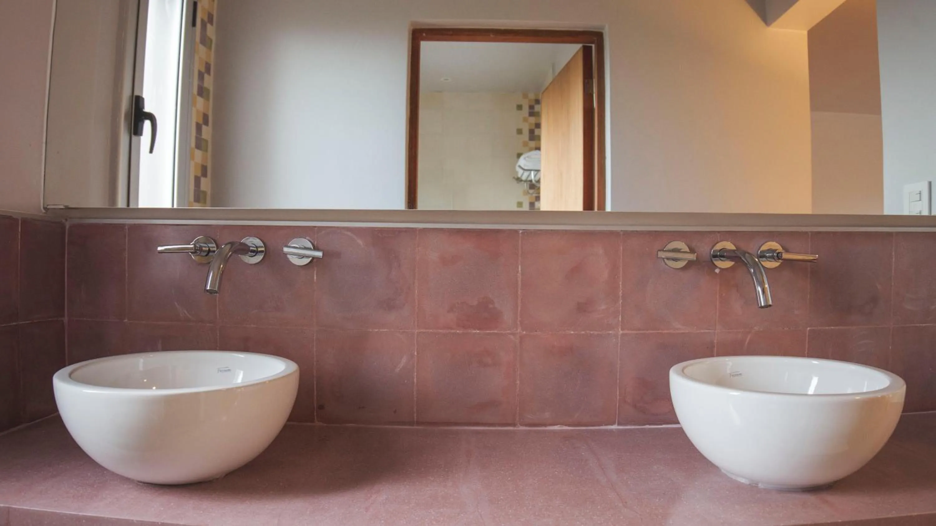 Bathroom in Amalinas Hotel