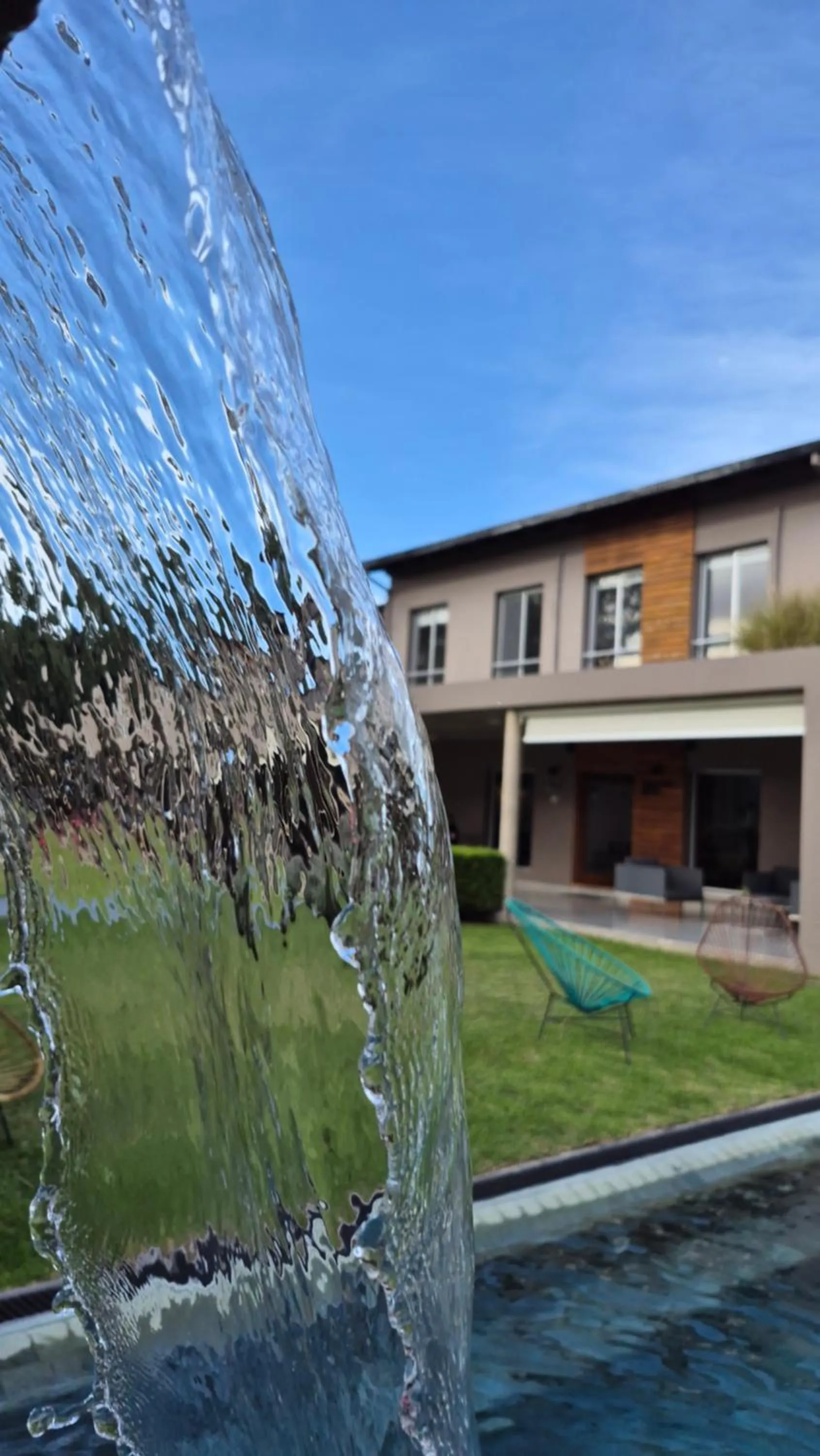Swimming pool in Amalinas Hotel
