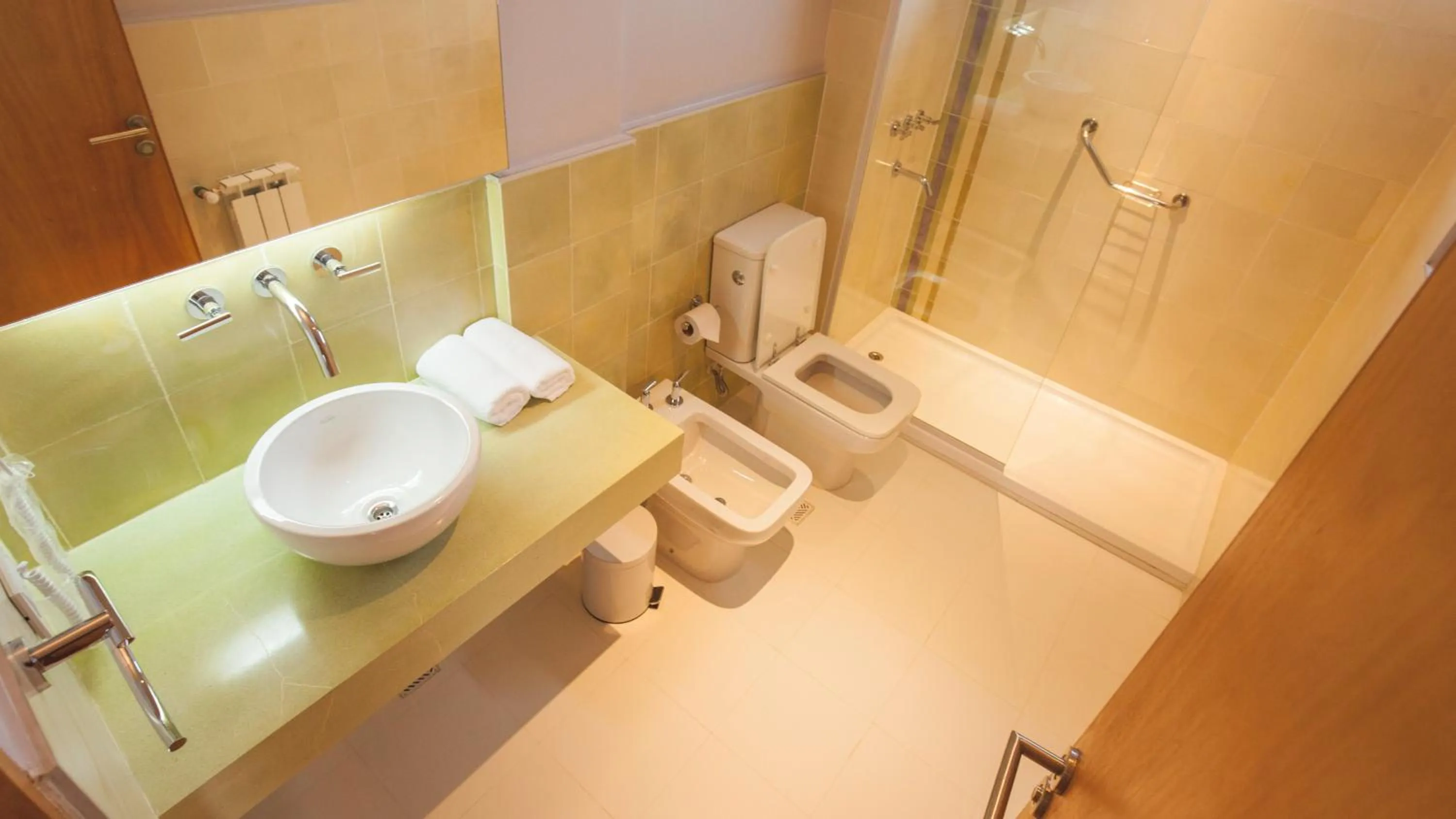 Bathroom in Amalinas Hotel